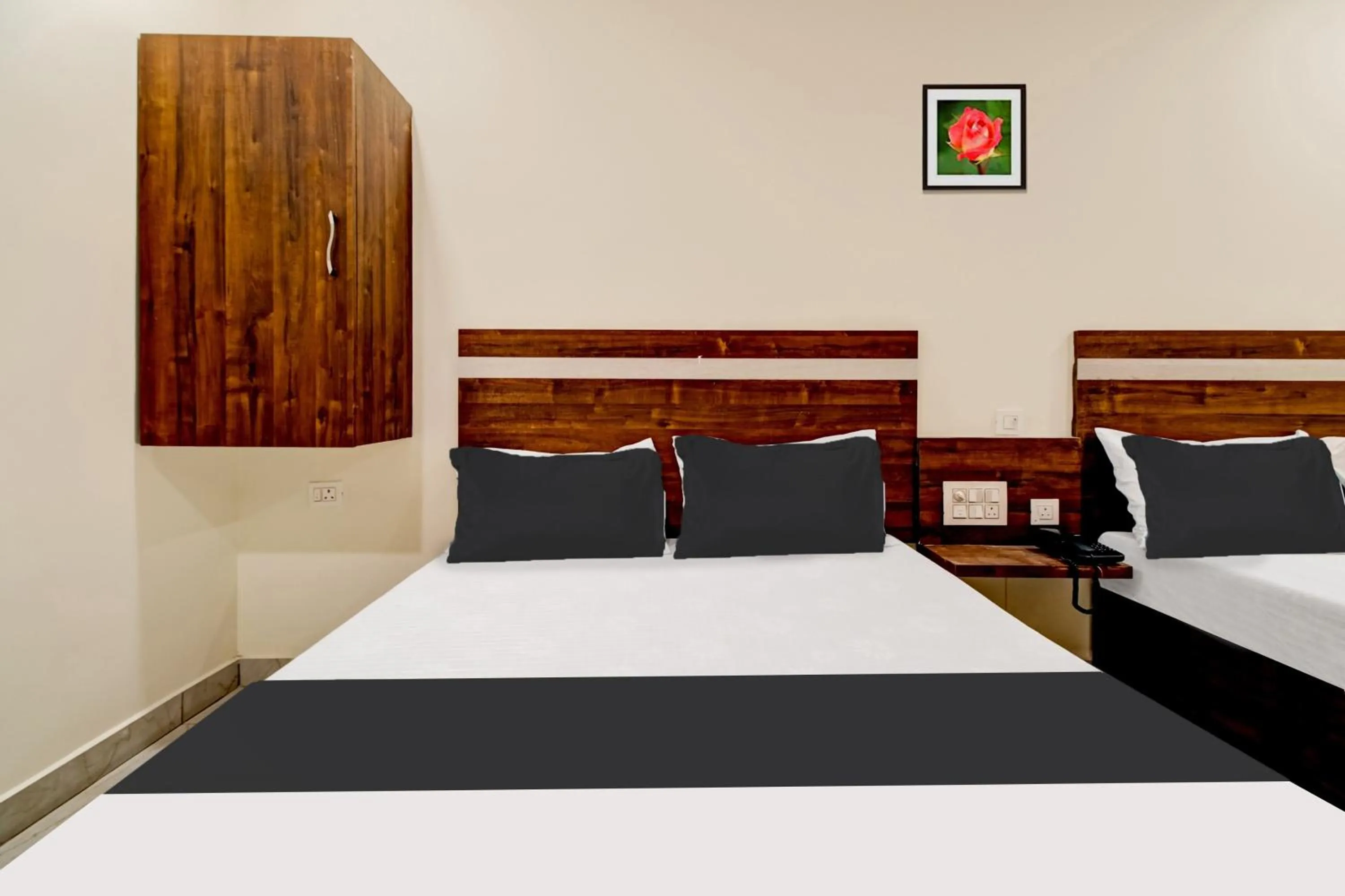 Bedroom in Hotel O Leela Elite