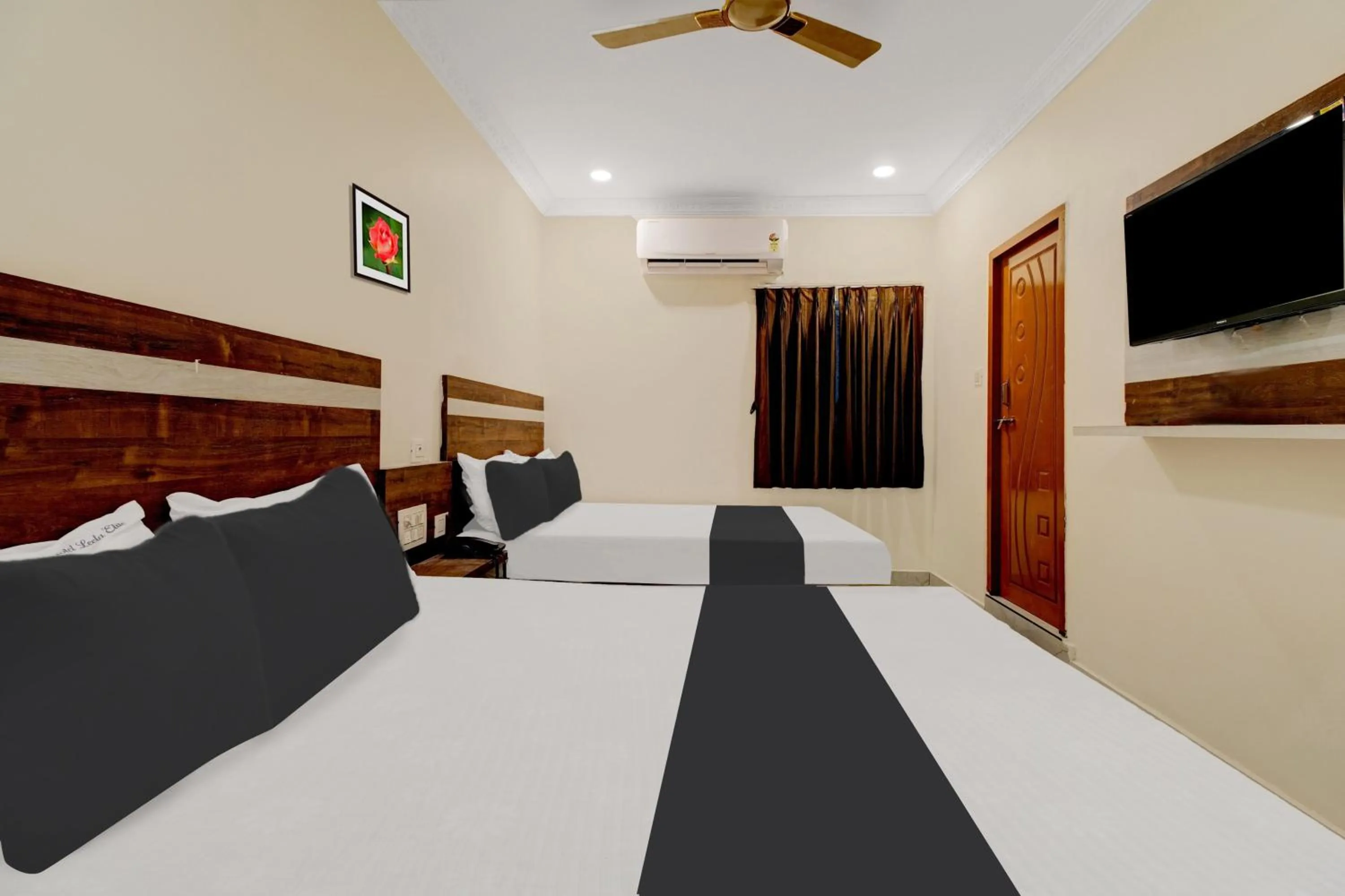 Bedroom in Hotel O Leela Elite