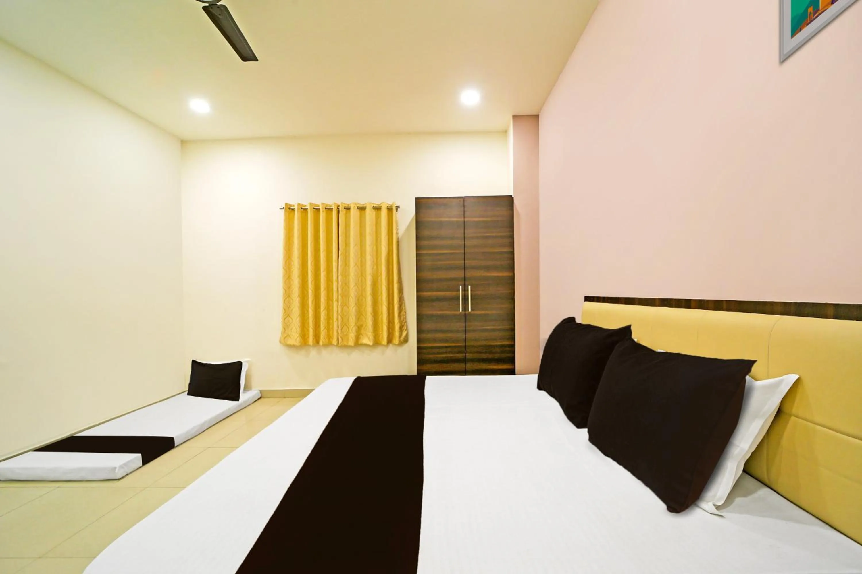 Bedroom, Bed in Hotel O Agrawal Inn