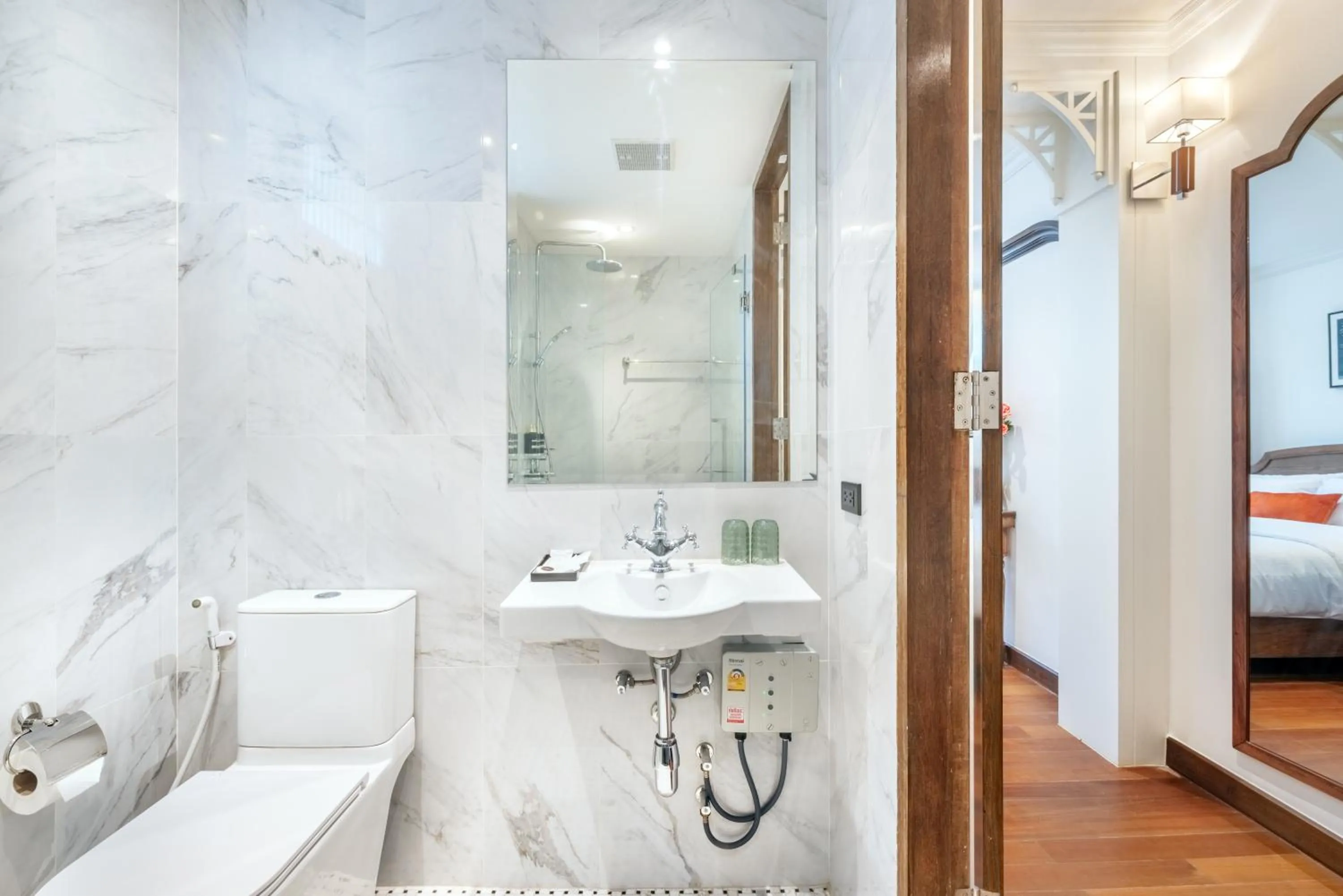 Cherie Bangkok Boutique Hotel