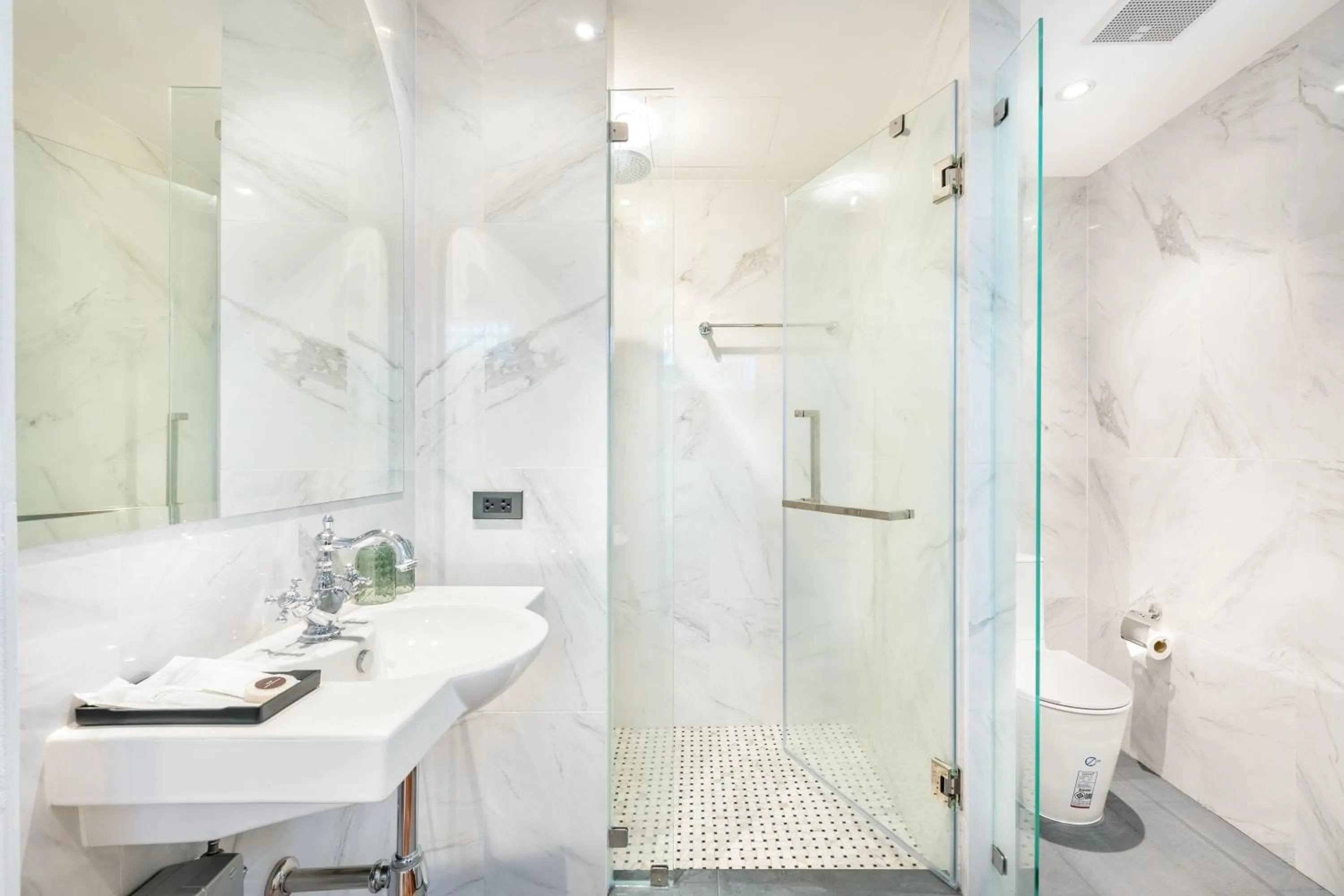 Cherie Bangkok Boutique Hotel