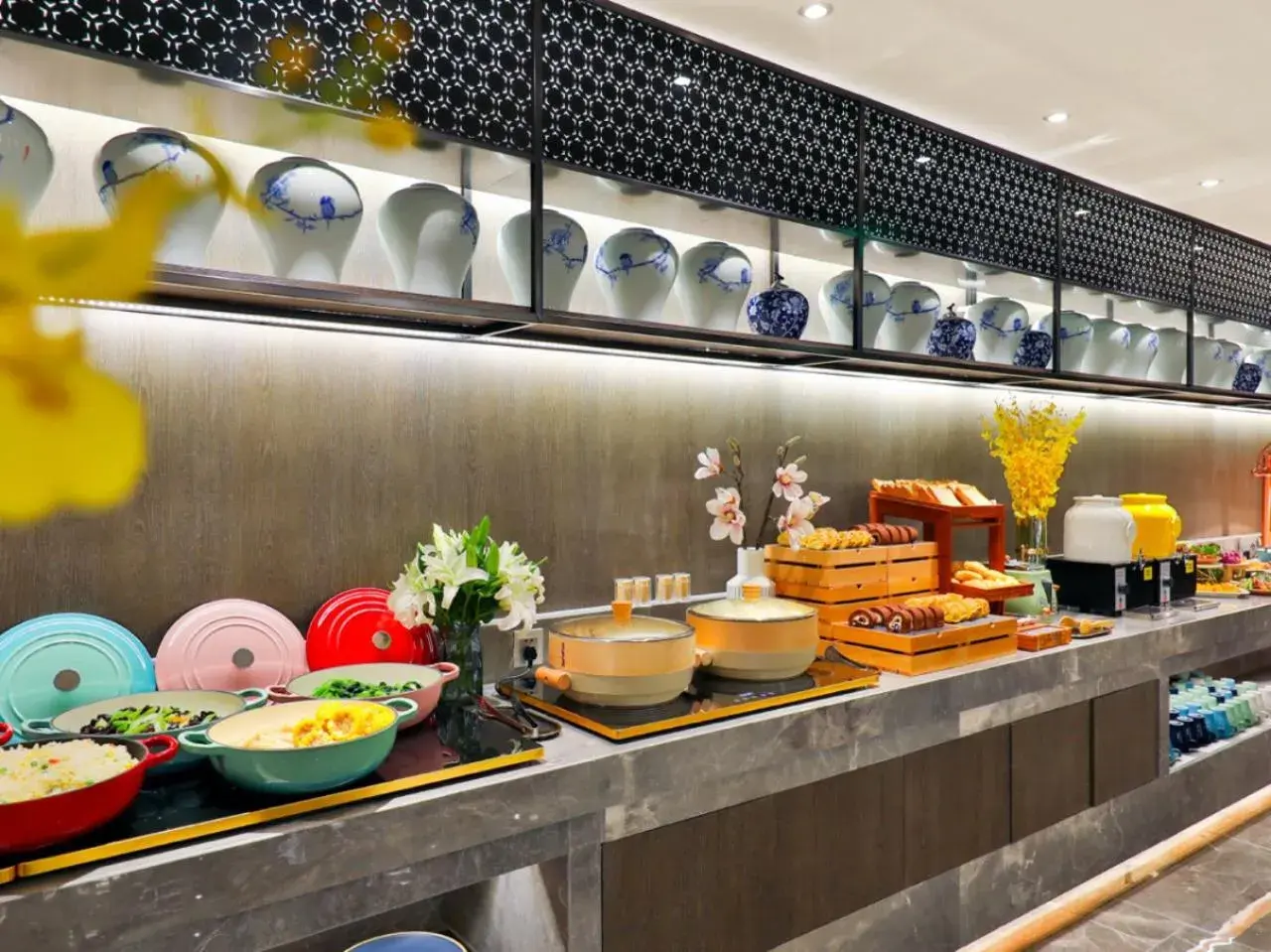 Restaurant/places to eat in Crystal Orange Hotel - Shanghai The Bund Jinling East Road Restaurant/places to eat in Crystal Orange Hotel - Shanghai The Bund Jinling East Road