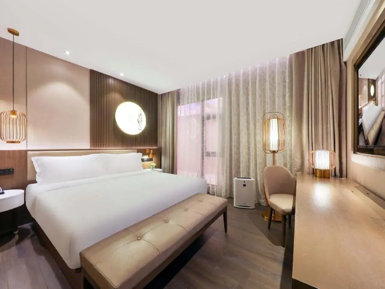 Bedroom, Bed in Crystal Orange Hotel - Shanghai The Bund Jinling East Road Bedroom, Bed in Crystal Orange Hotel - Shanghai The Bund Jinling East Road