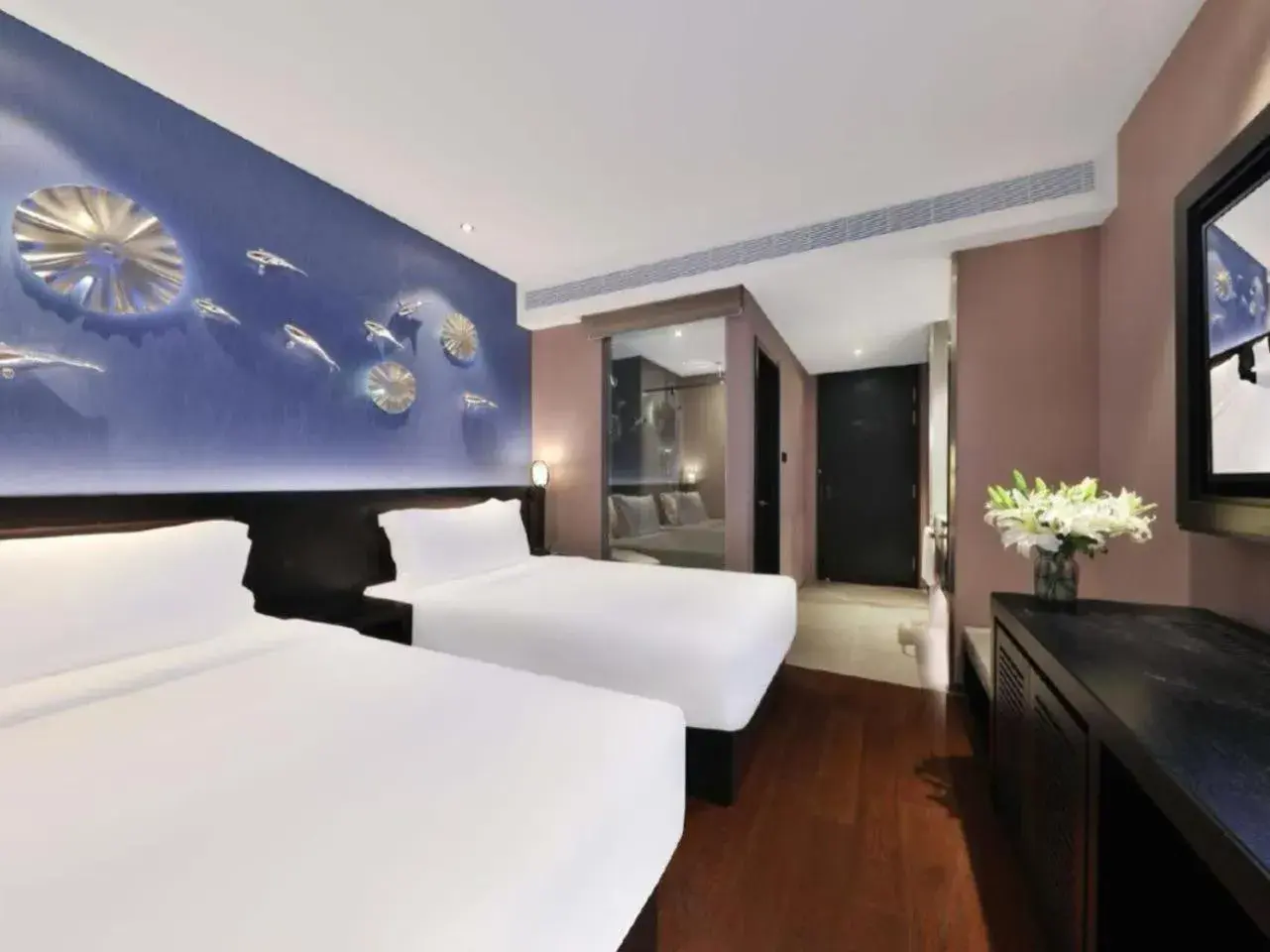 Deluxe Family Room in Crystal Orange Hotel - Shanghai The Bund Jinling East Road Deluxe Family Room in Crystal Orange Hotel - Shanghai The Bund Jinling East Road