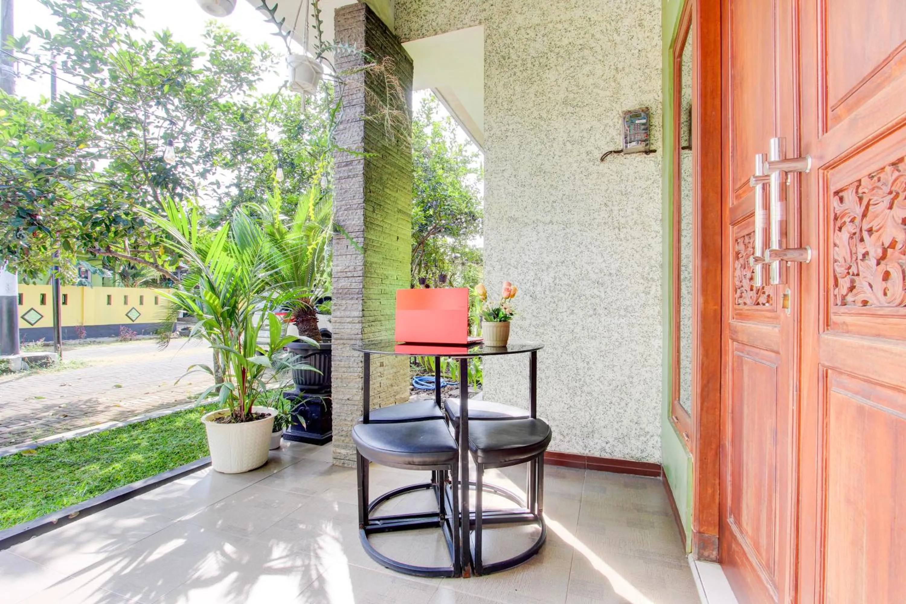 Lobby or reception in Hotel O Homestay Koe Syariah