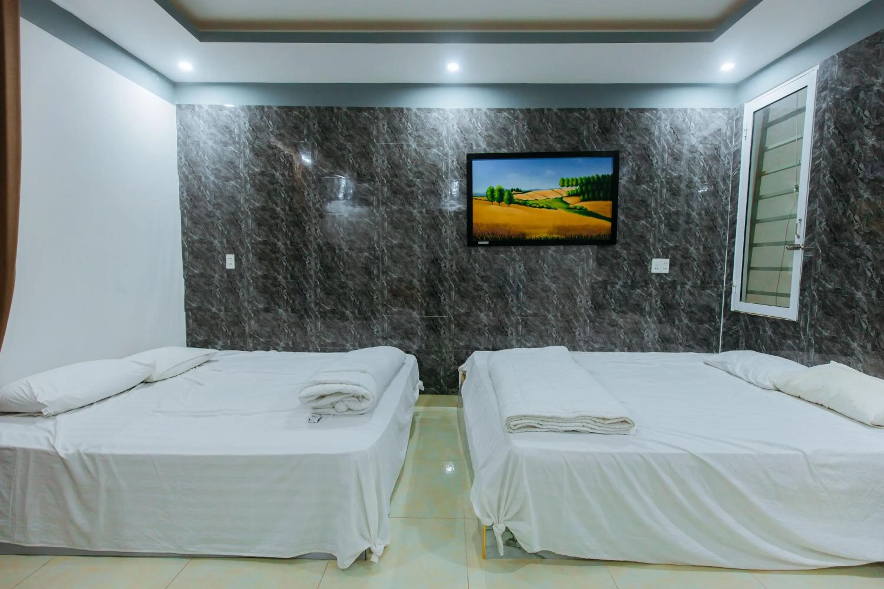 Bed in Hotel Trâm Anh