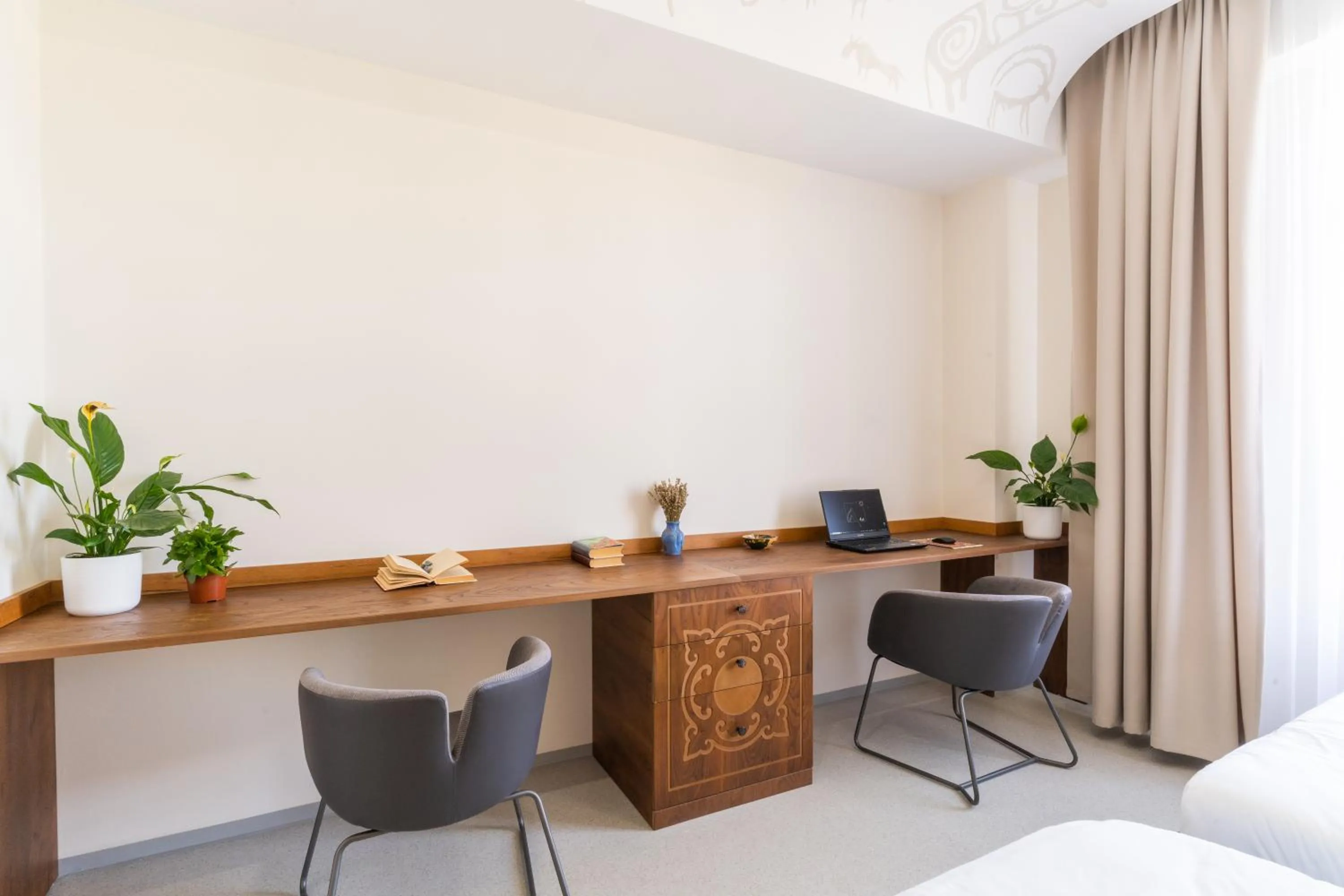 Decorative detail in ololoYurt