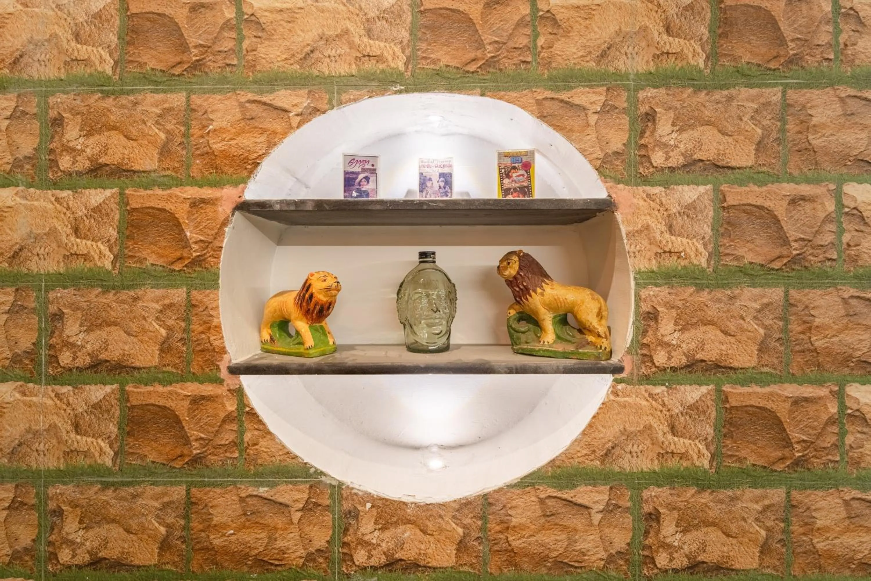 Decorative detail in Teak Leaf Gateway Villa with Swimming Pool Indoor Games