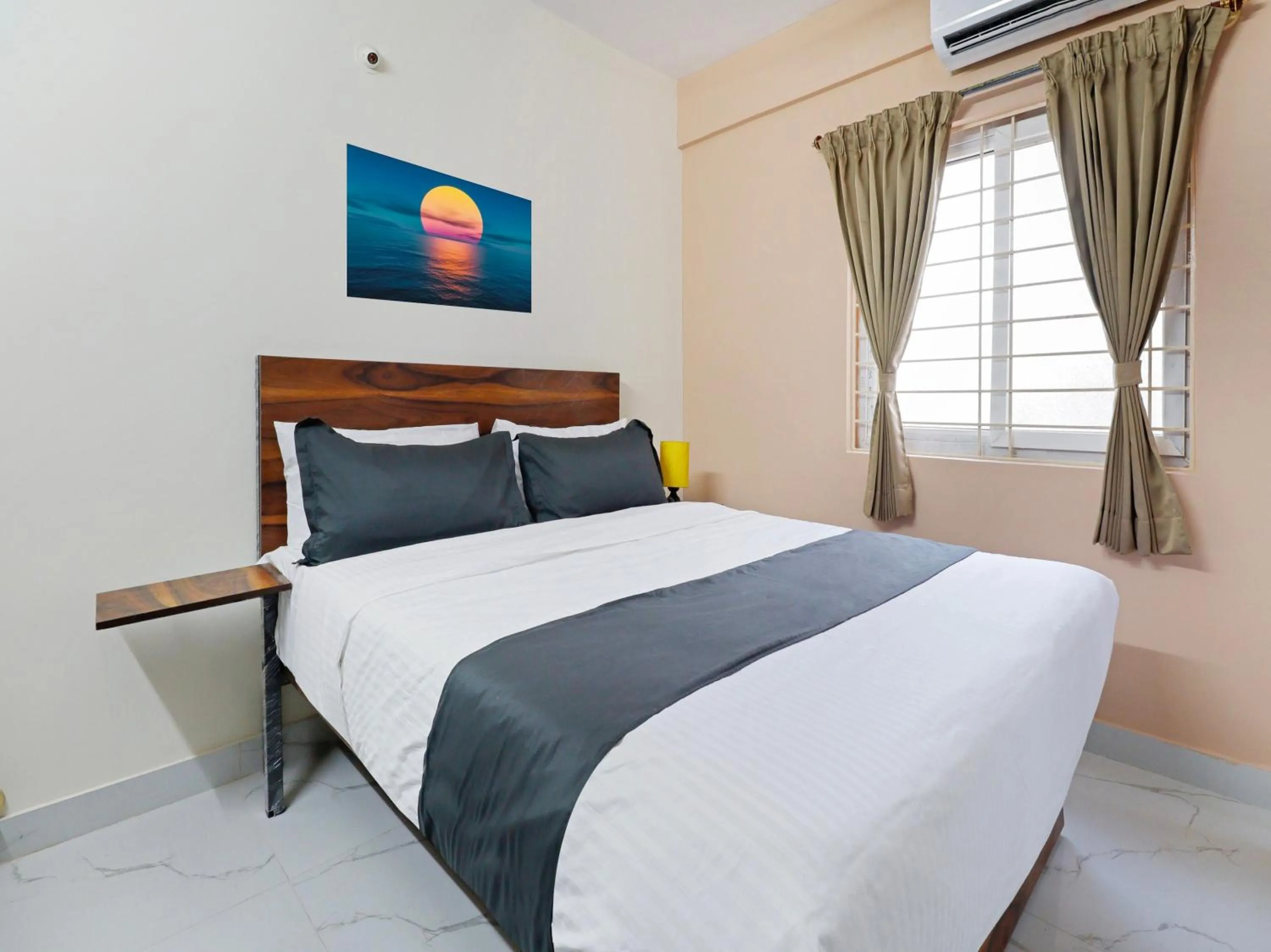 Bedroom, Bed in Super Townhouse Bellandur Near Embassy Tech Village