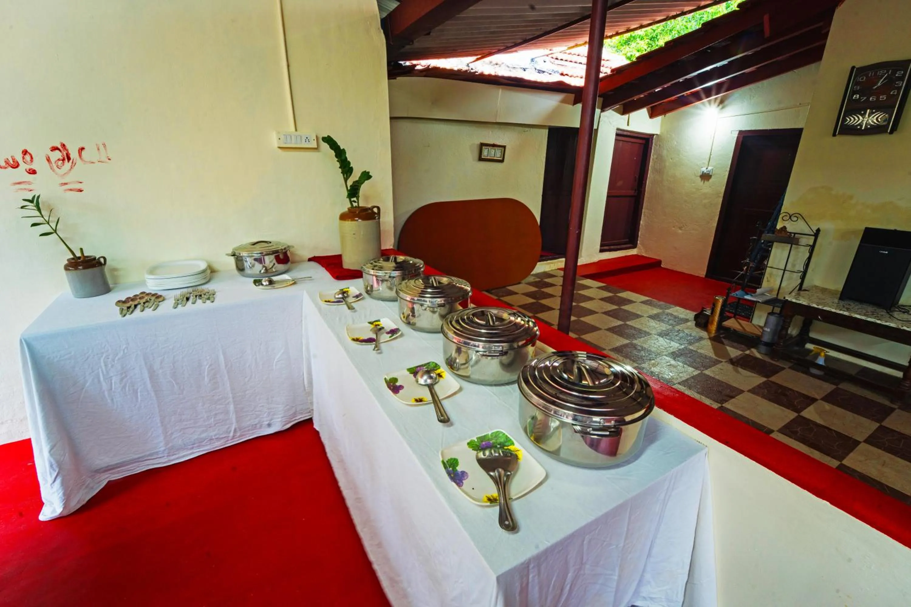 Restaurant/places to eat in Enso Luxury Stays