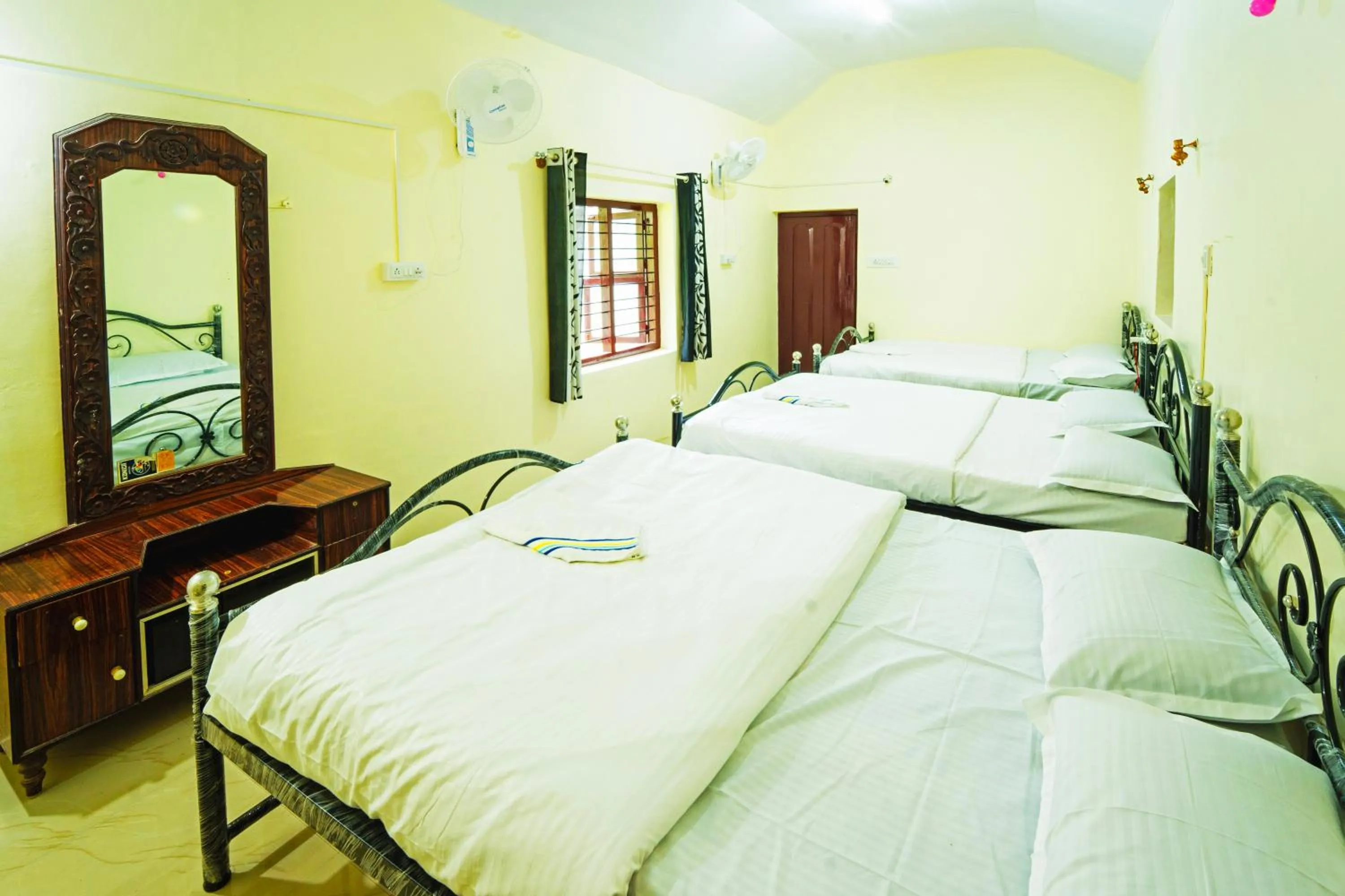 Bedroom, Bed in Enso Luxury Stays