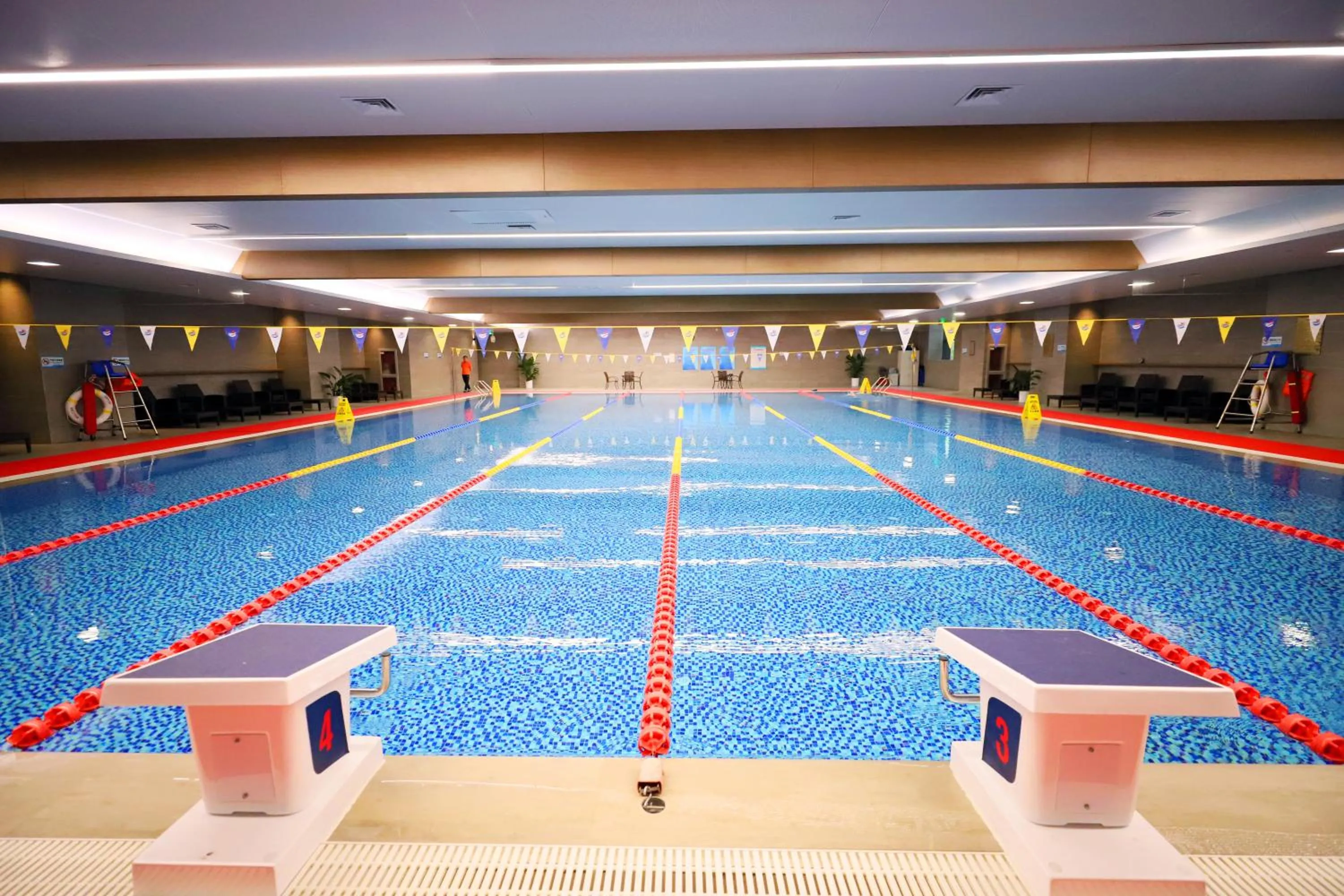 Swimming pool in Beijing CSN Pearl Hotel