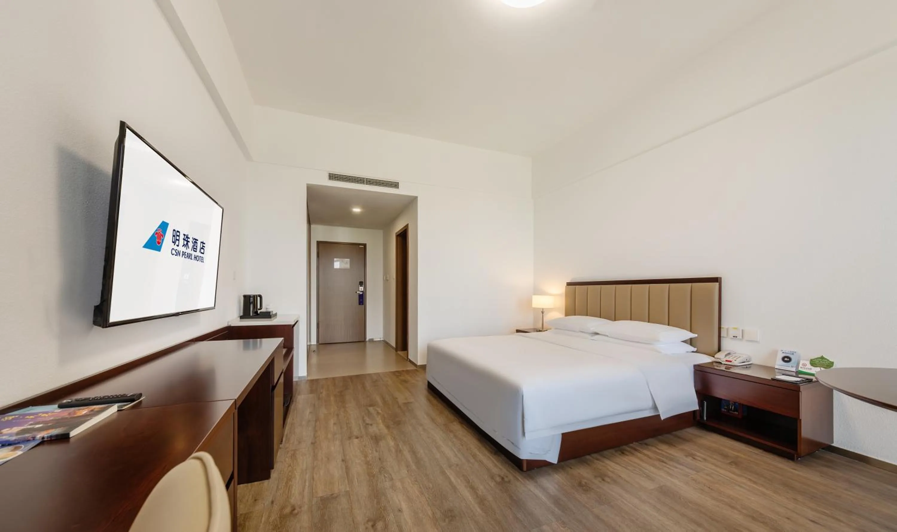 Photo of the whole room, Bed in Beijing CSN Pearl Hotel