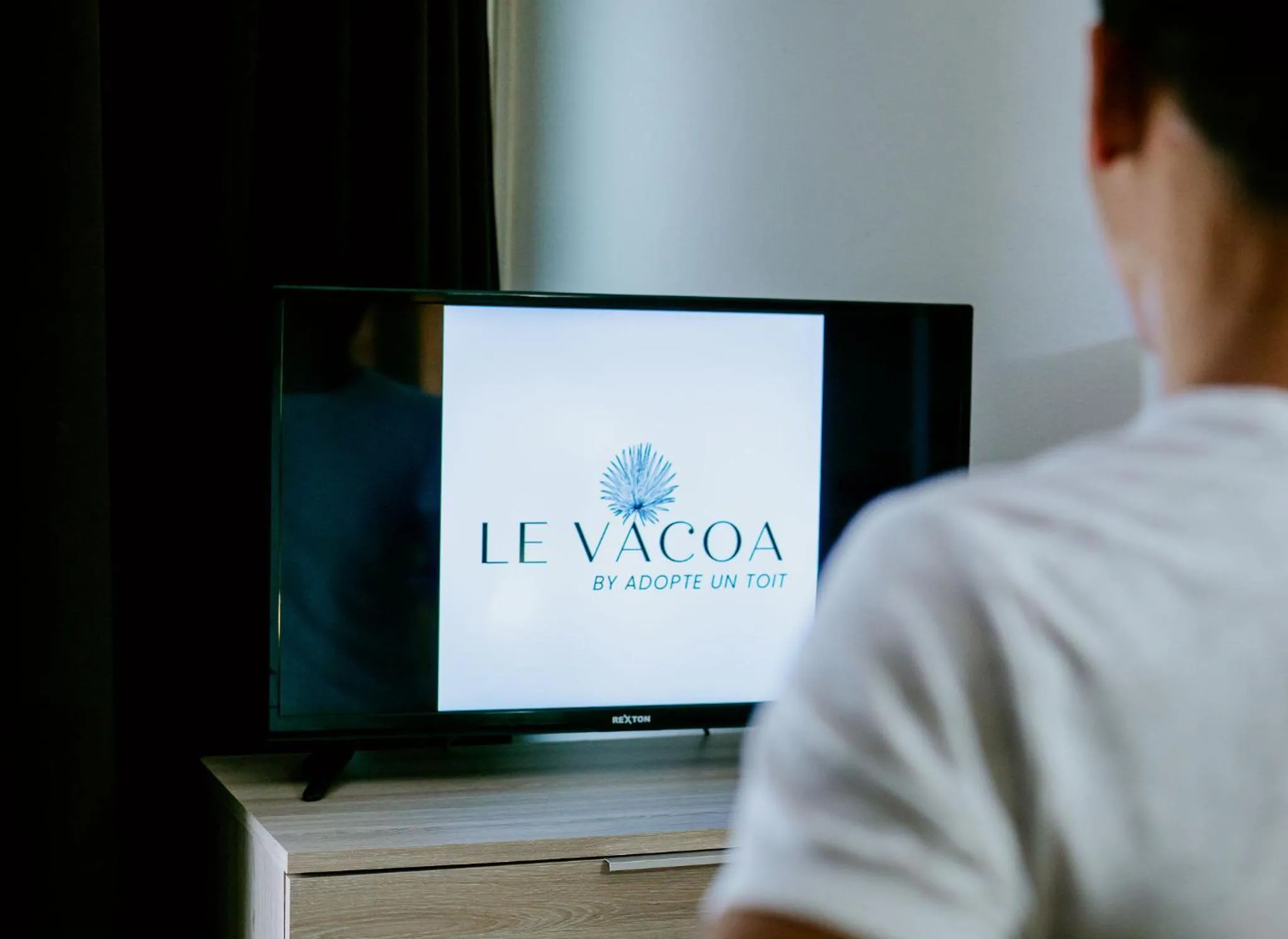 15 - LE VACOA - CHAMBRE 15 ETG D