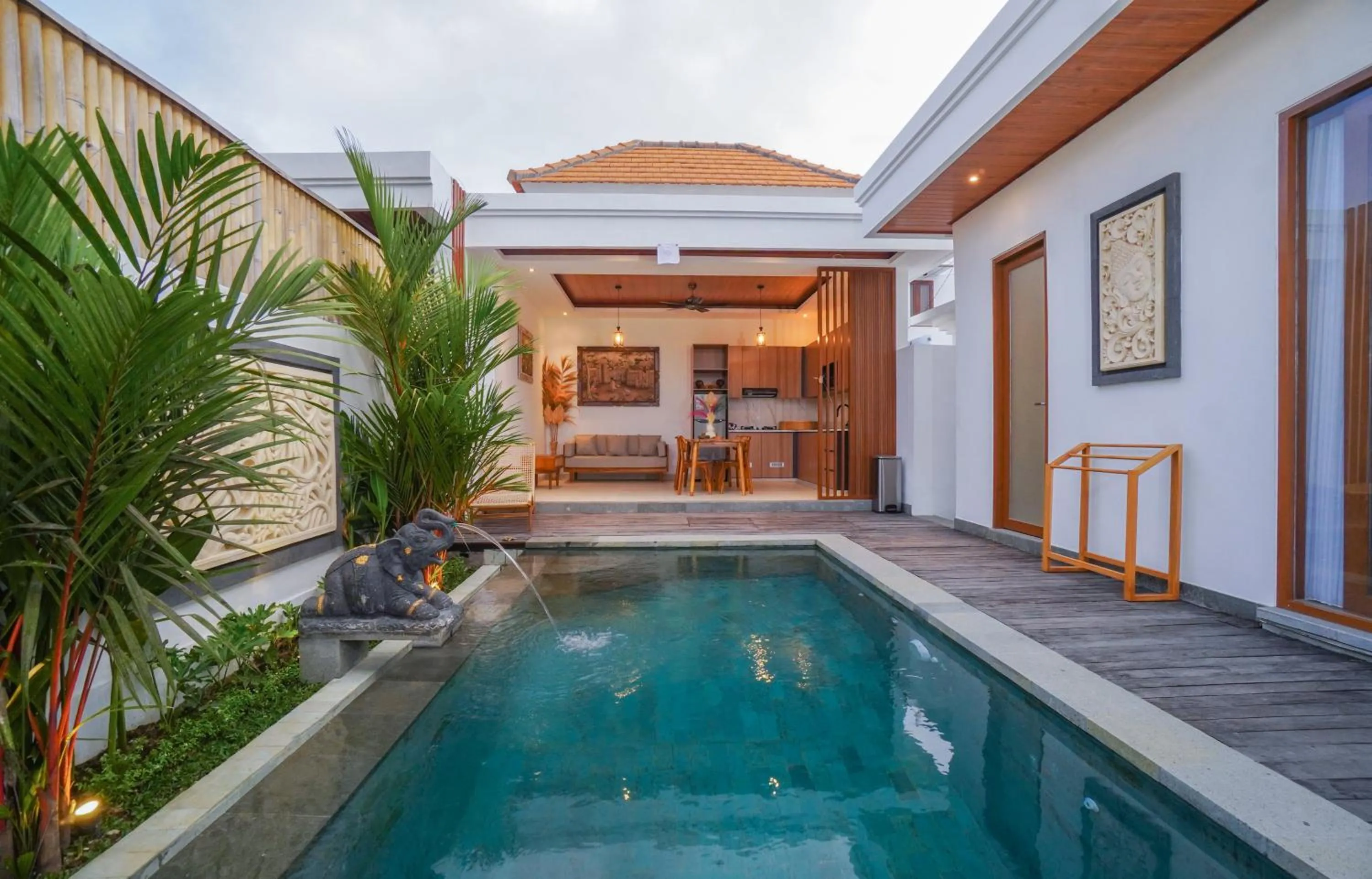 Swimming pool in Vasista Villa Ubud