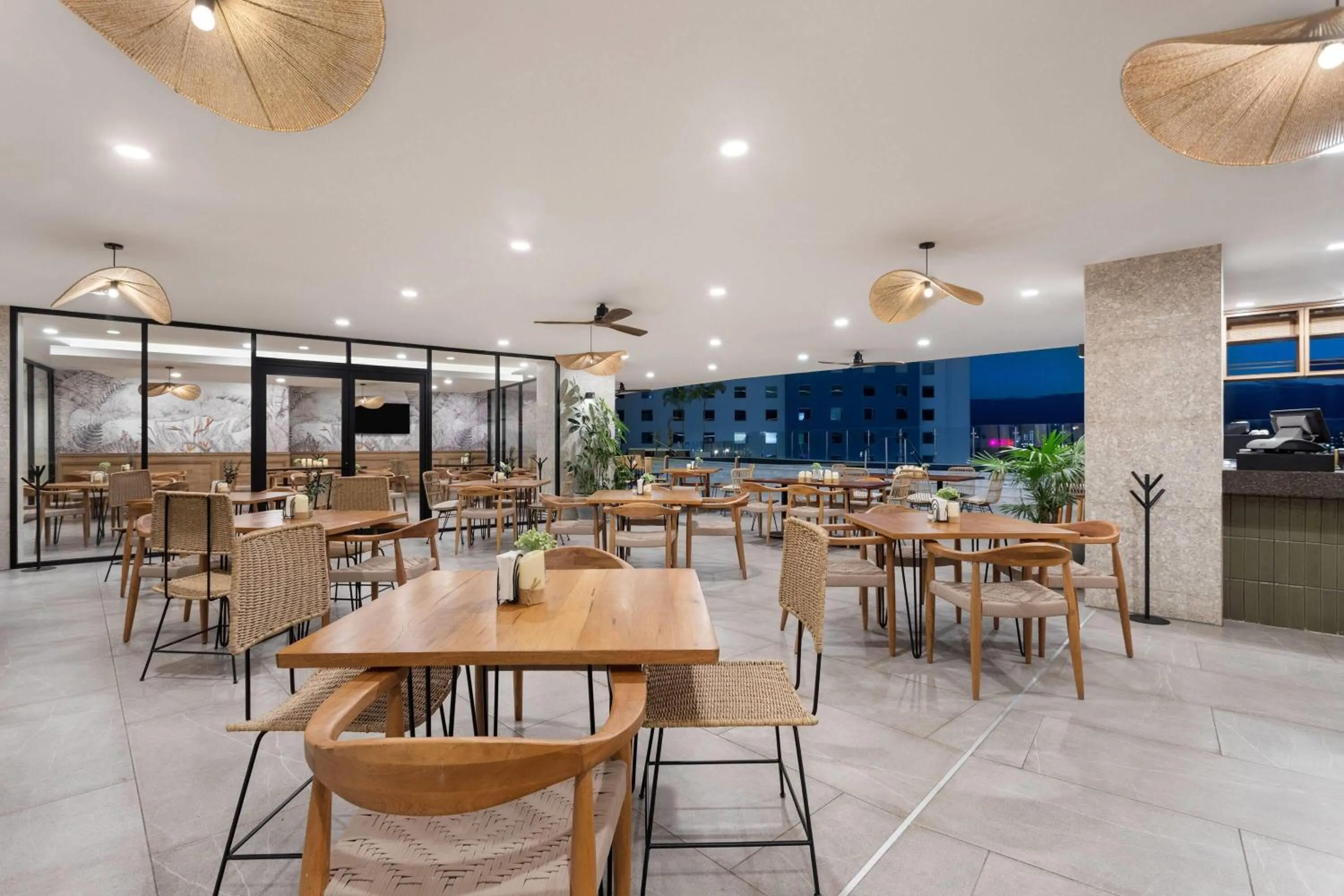 Restaurant/places to eat in Wyndham Garden Mazatlan Marina