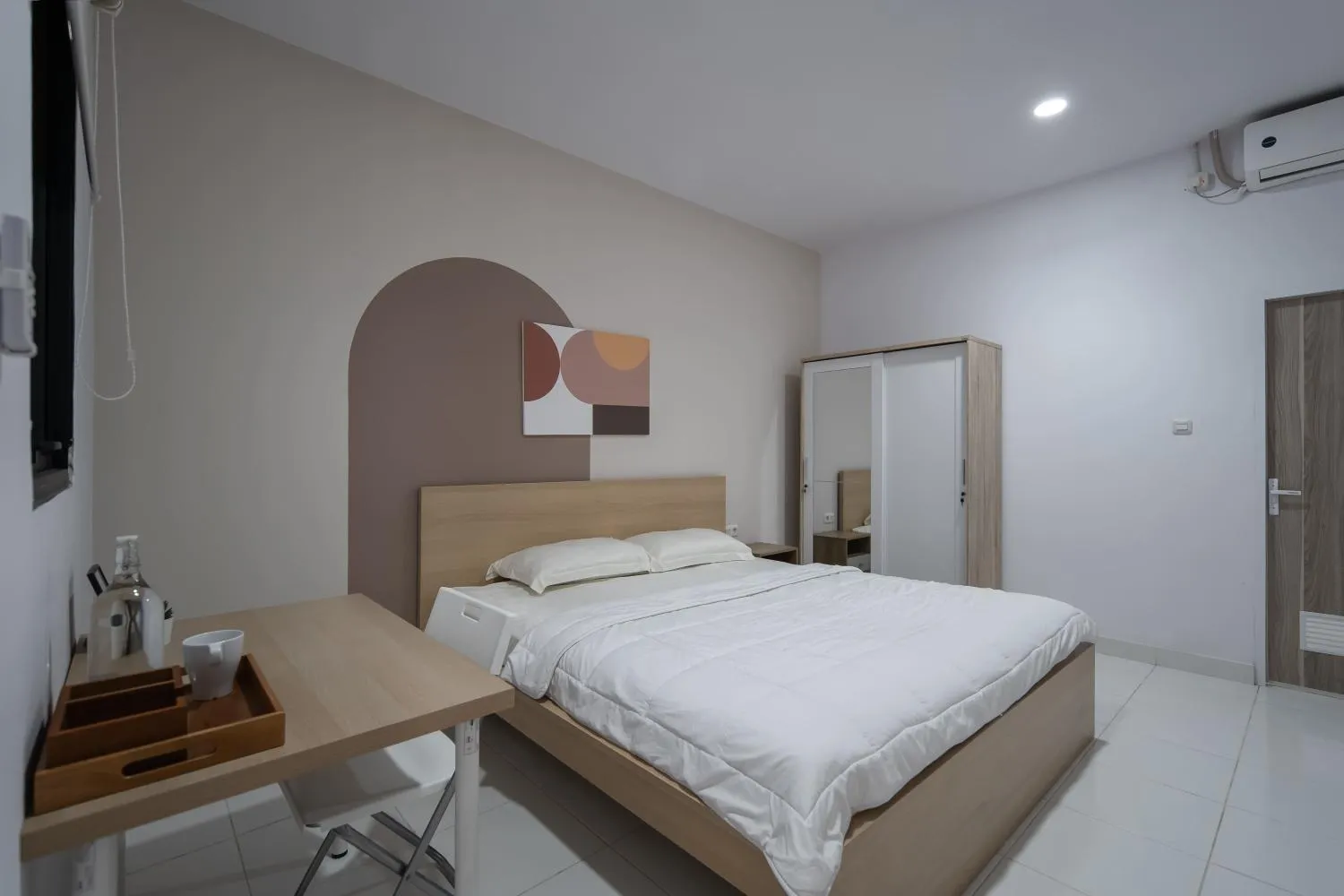 Bed in Cove Aventurine