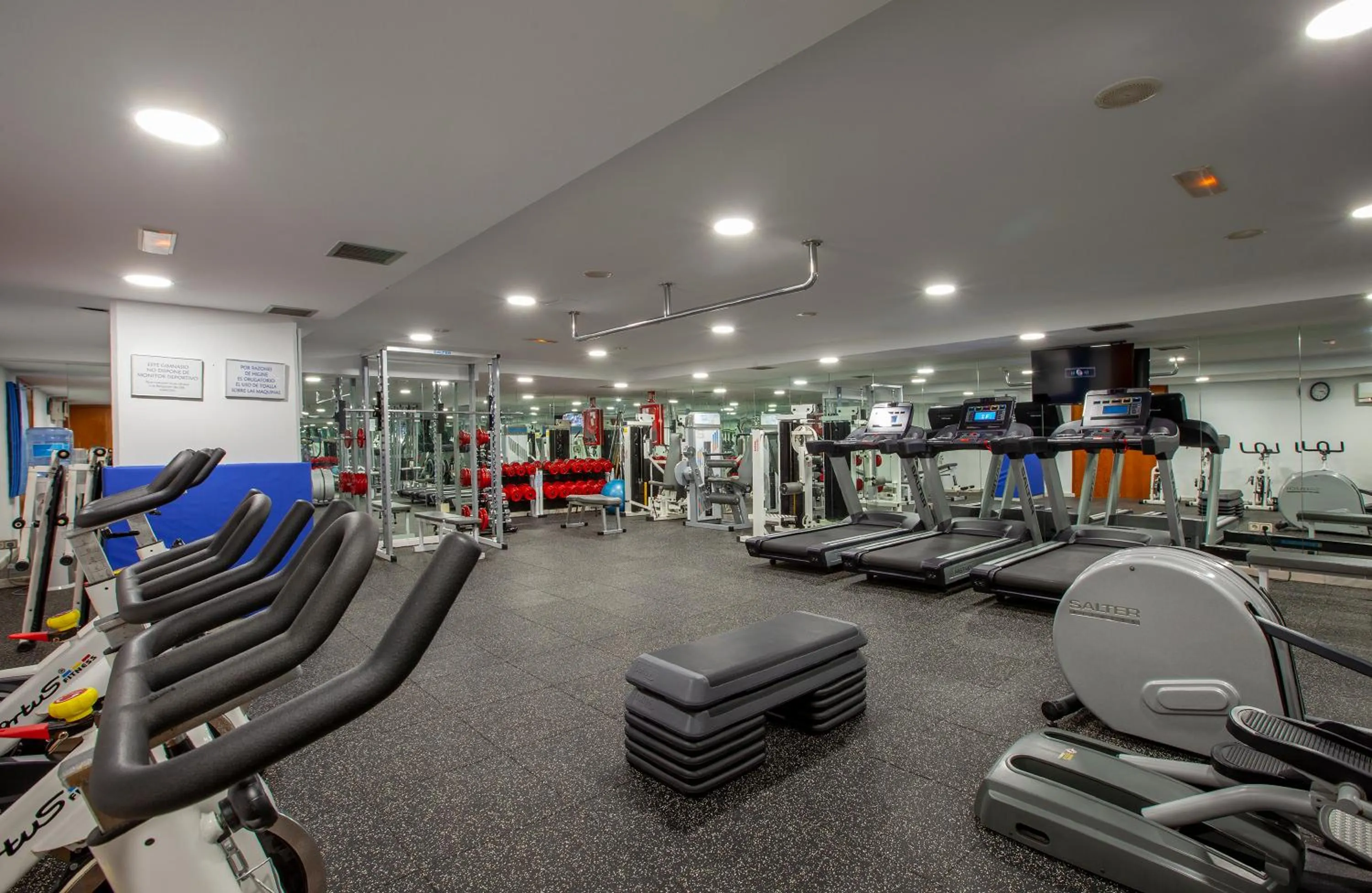Fitness centre/facilities in Hotel Carlos I Silgar