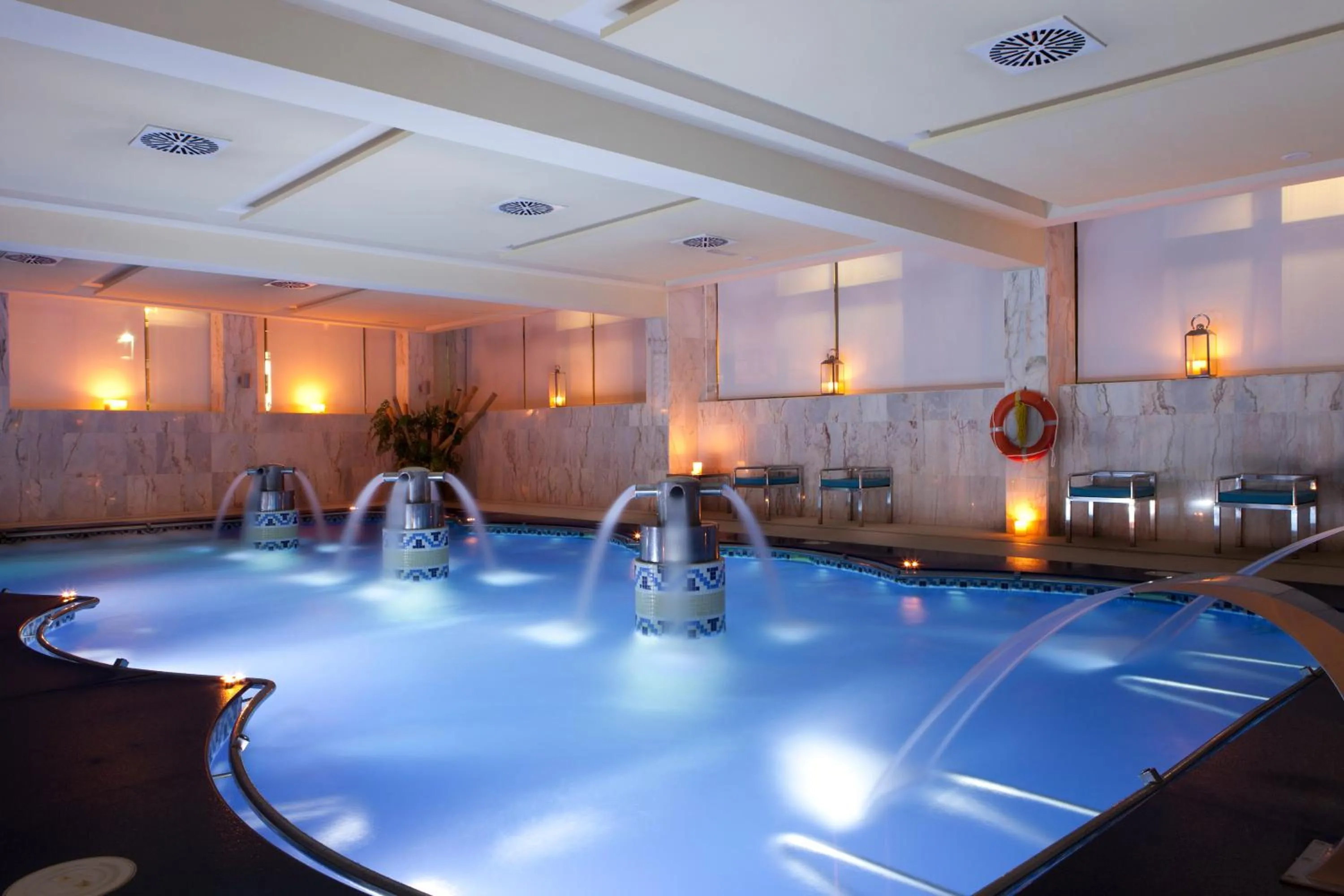 Spa and wellness centre/facilities in Hotel Carlos I Silgar