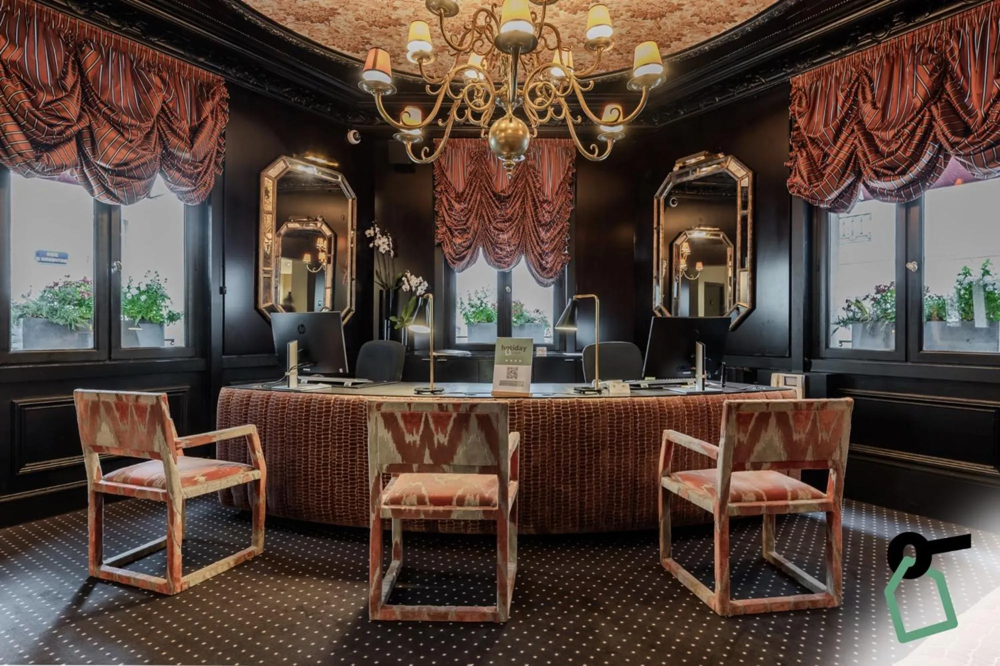 Lobby or reception in Hotiday Room Collection - Paris Arc de Triomphe