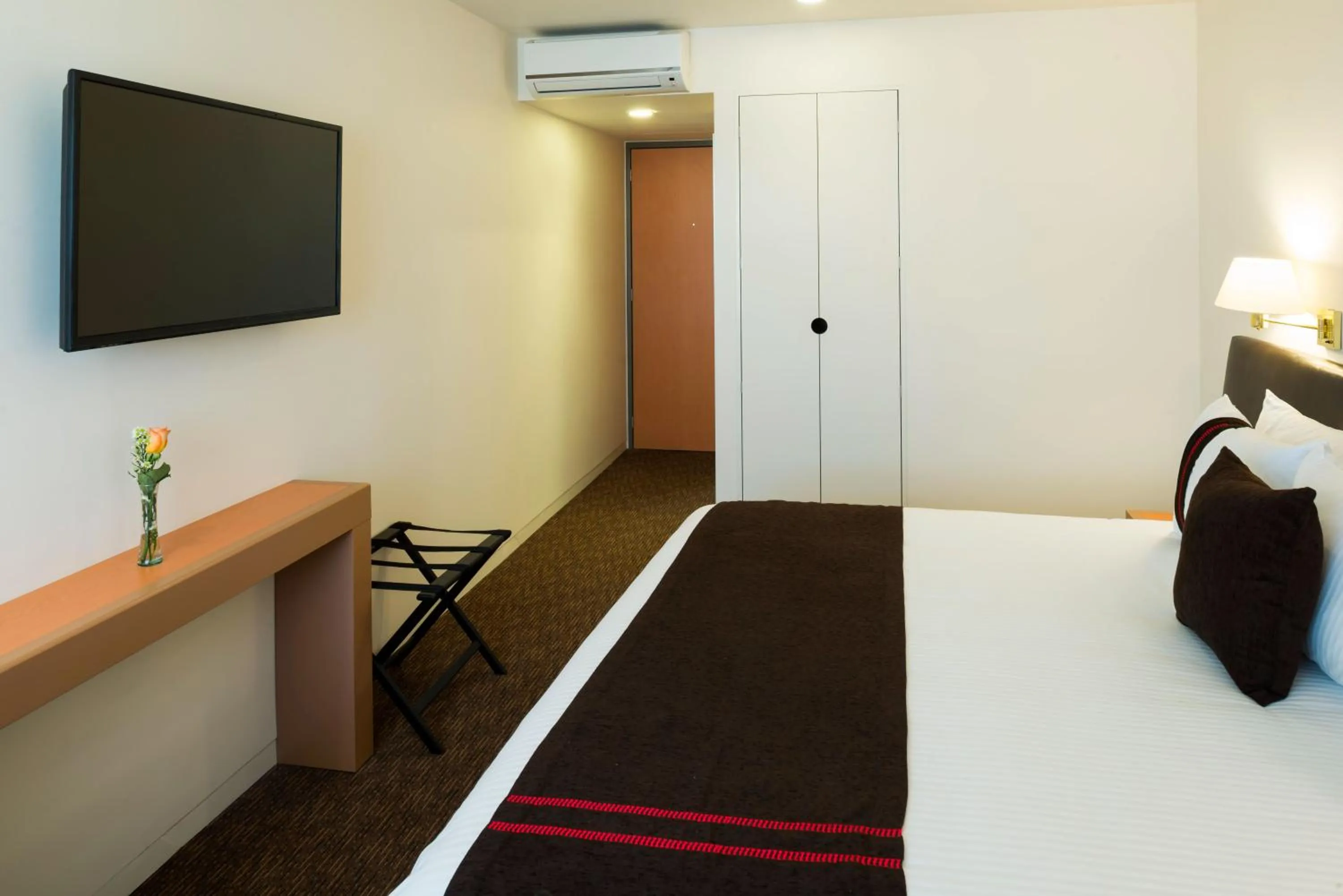 Photo of the whole room in Mision Express Queretaro