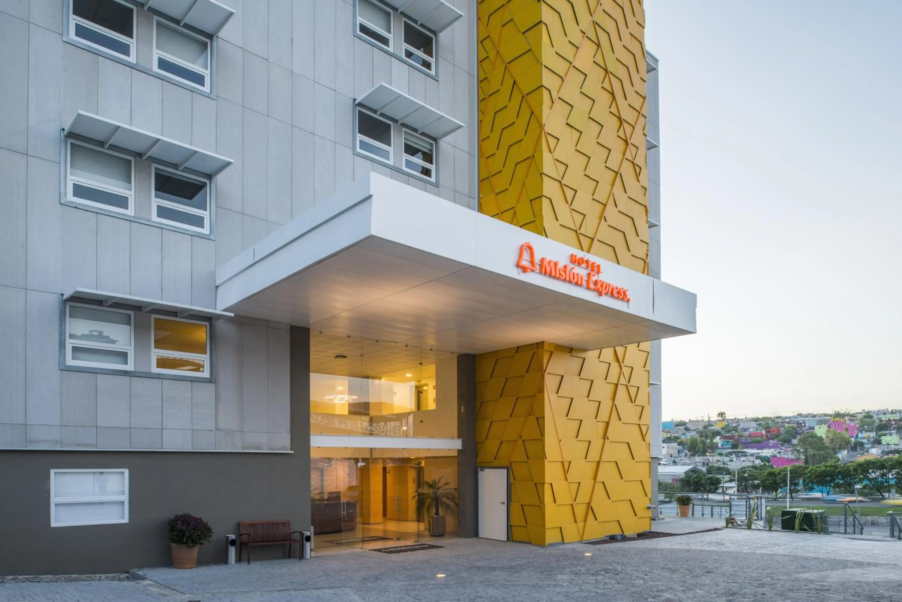 Property building in Mision Express Queretaro