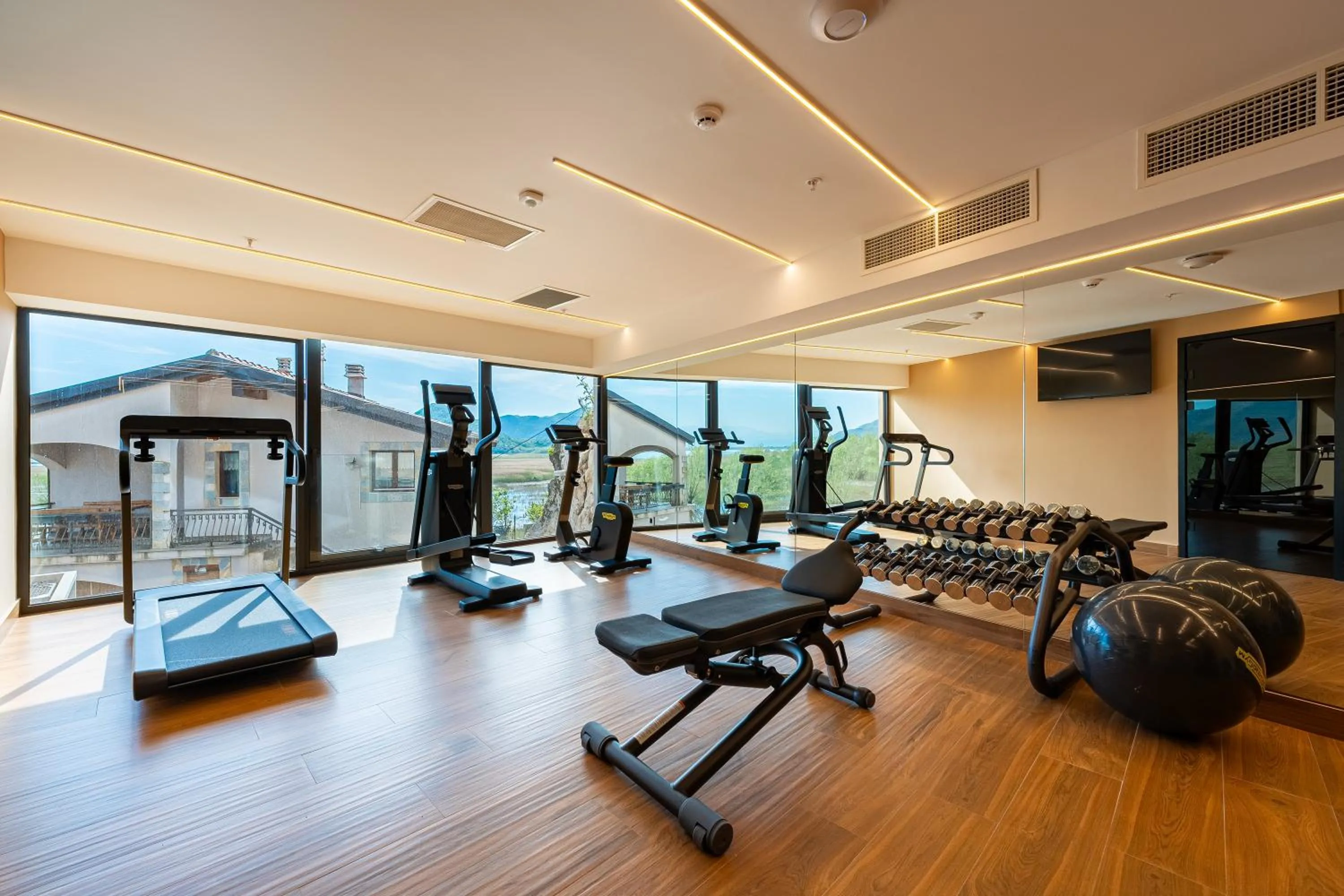 Fitness centre/facilities in Hotel De‘Andros Virpazar