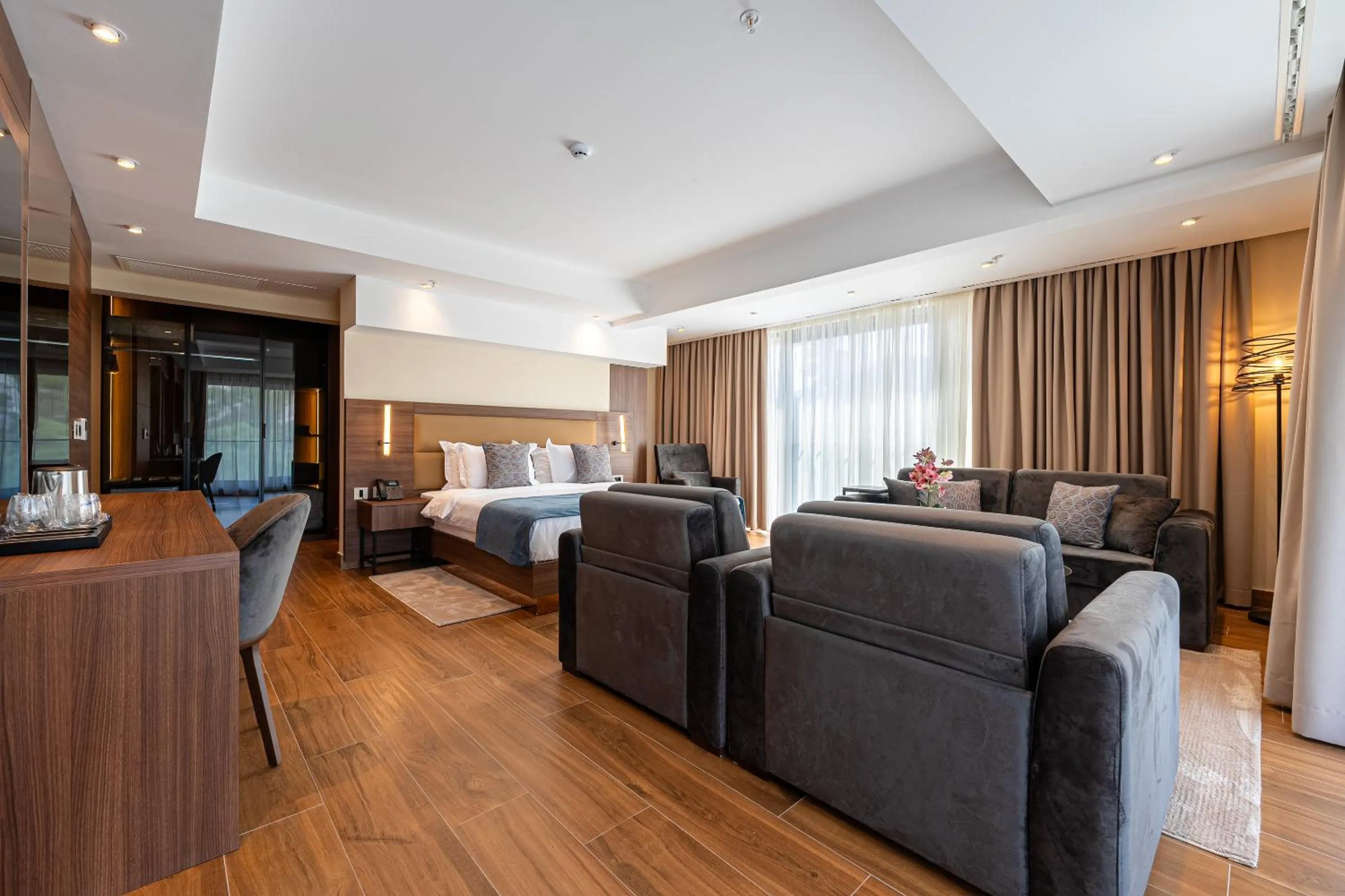 Photo of the whole room, Bed in Hotel De‘Andros Virpazar
