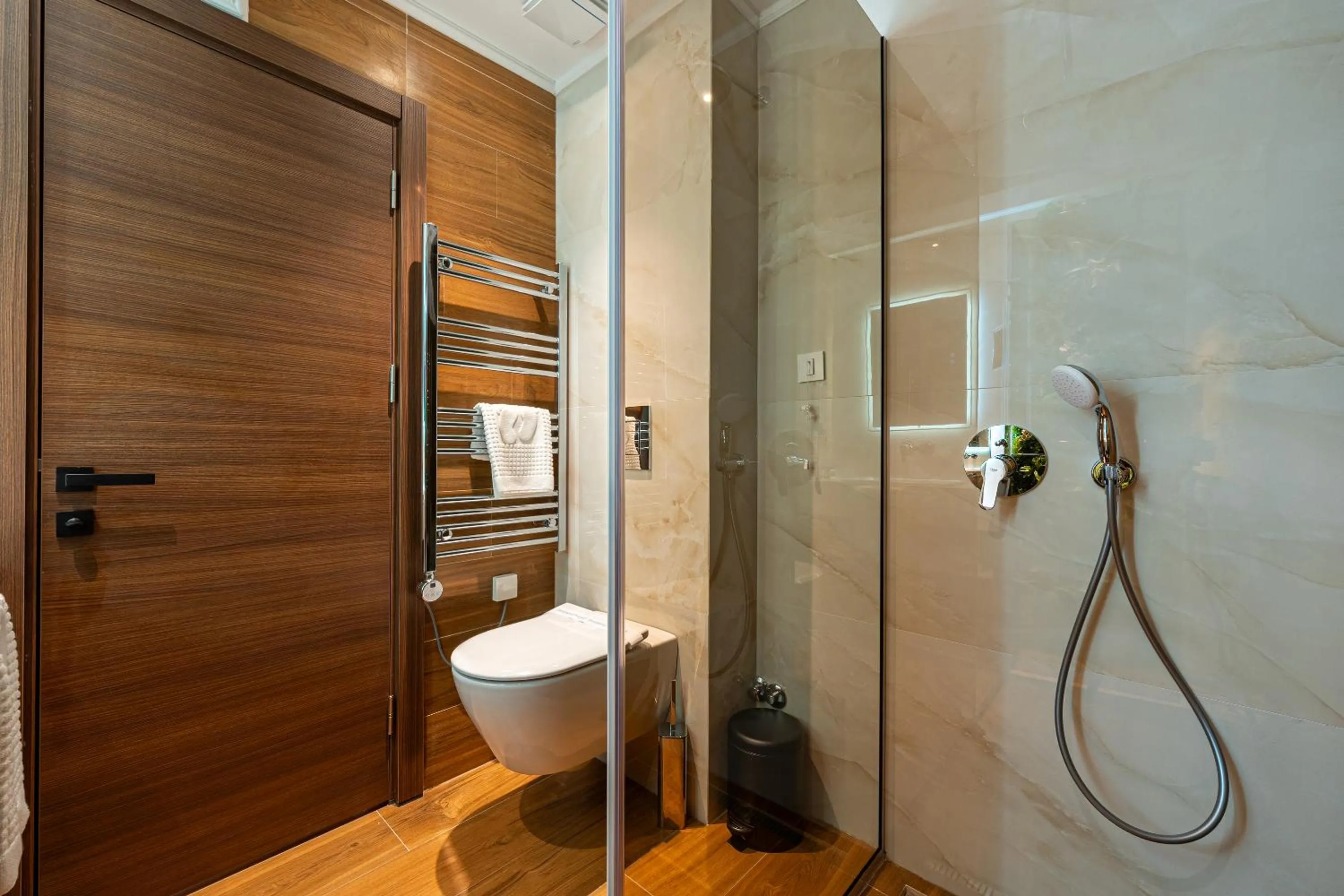 Bathroom in Hotel De‘Andros Virpazar