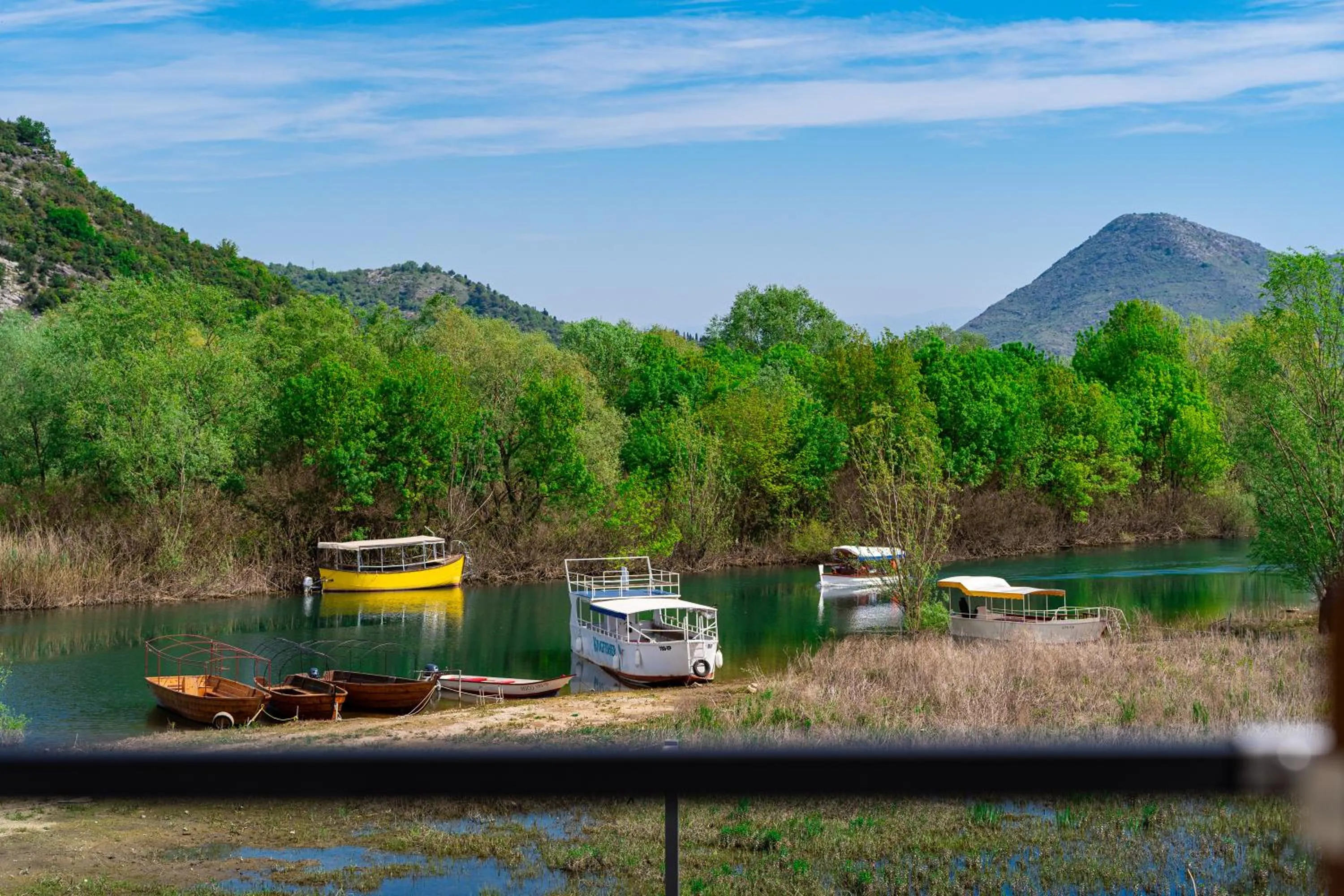 Lake view in Hotel De‘Andros Virpazar