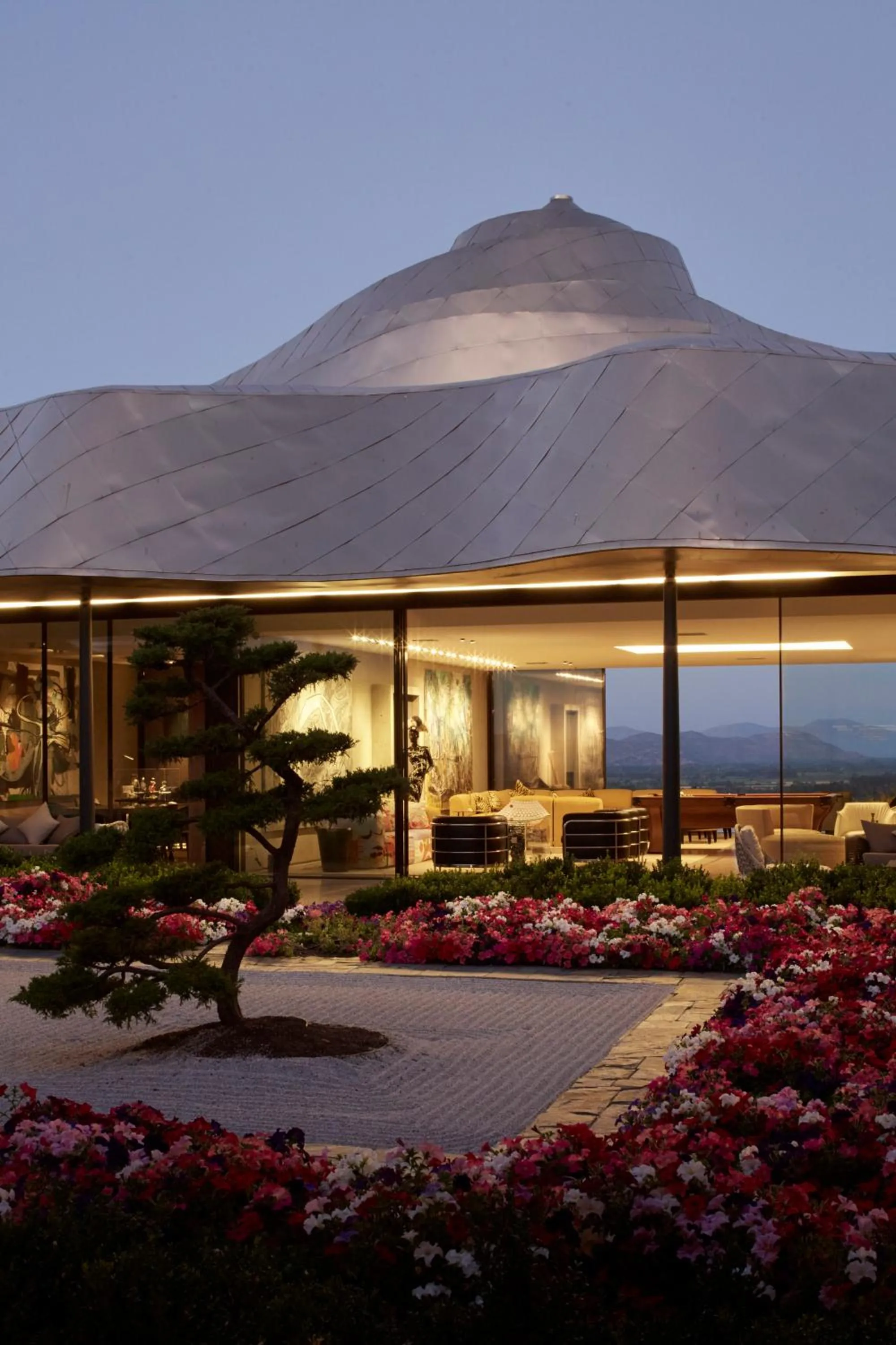 Property building in Vik Chile