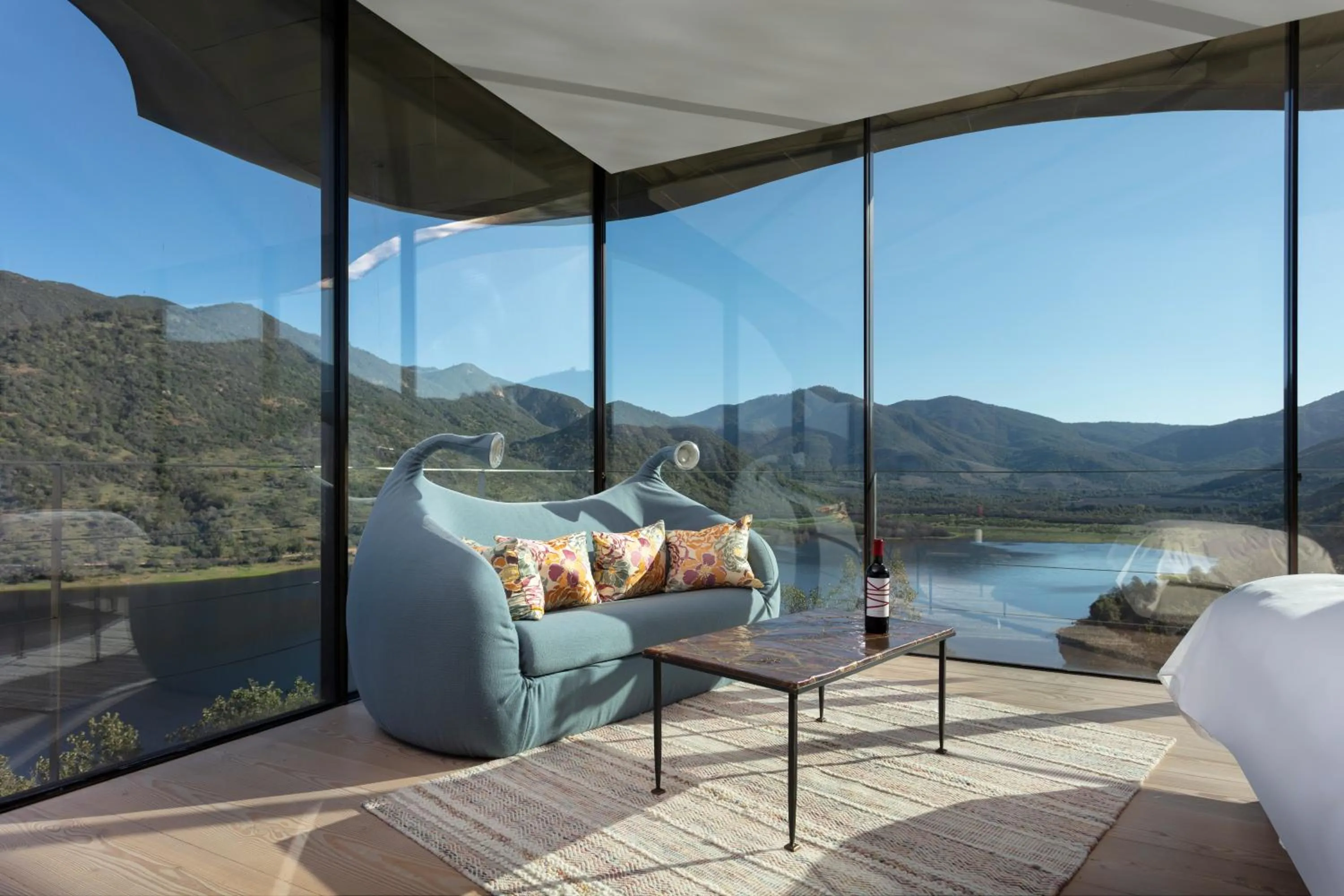 Mountain view in Vik Chile