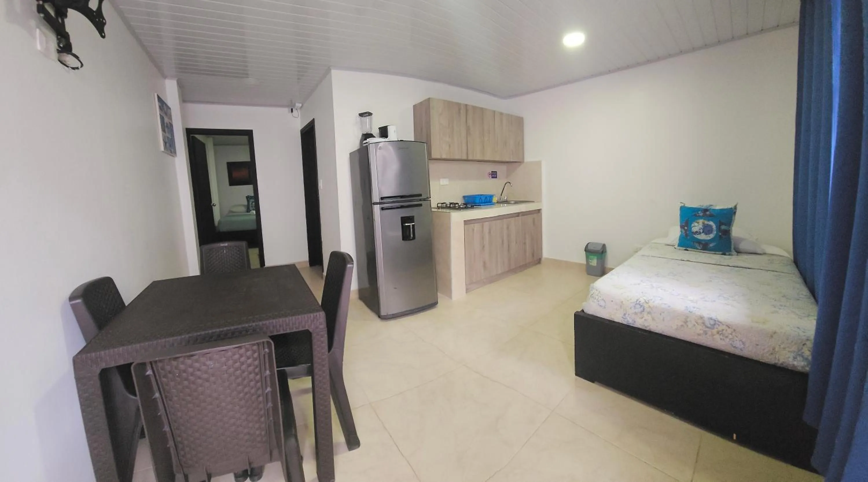 Photo of the whole room, Bed in Caribbean Island Hotel Piso 2