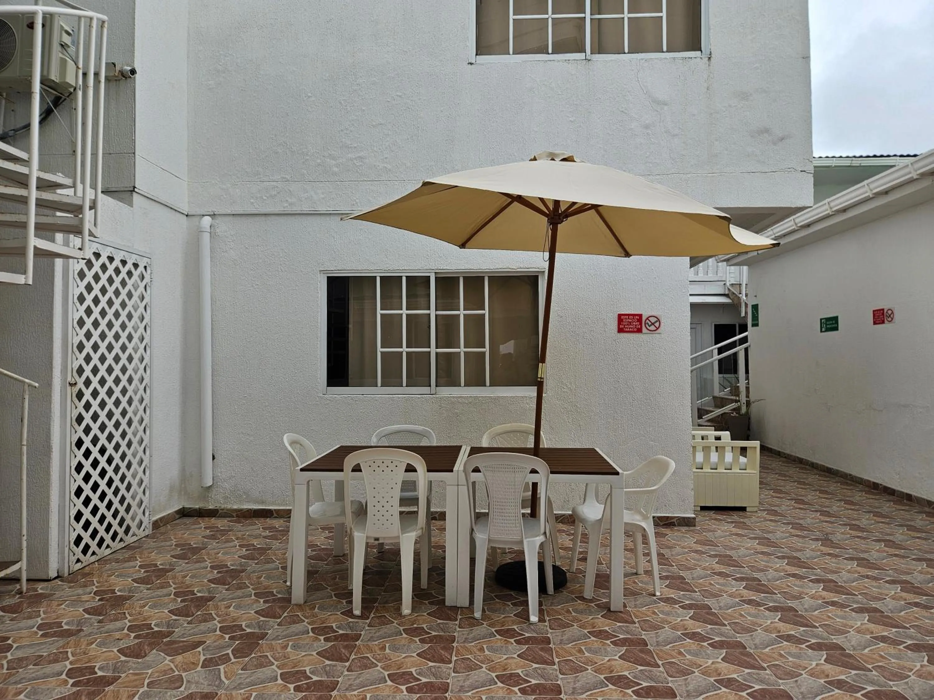 Patio in Caribbean Island Hotel Piso 2