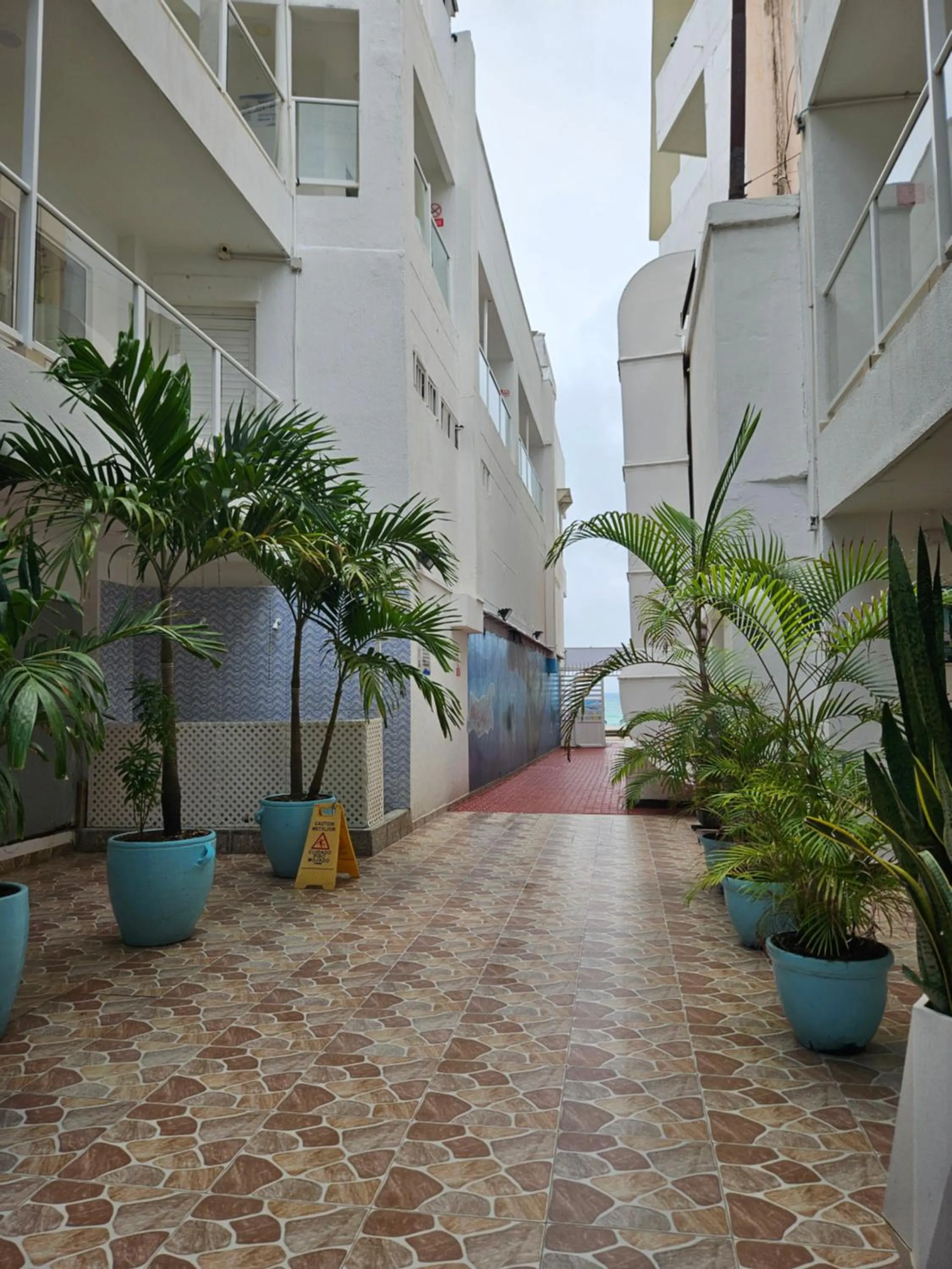 Property building in Caribbean Island Hotel Piso 2