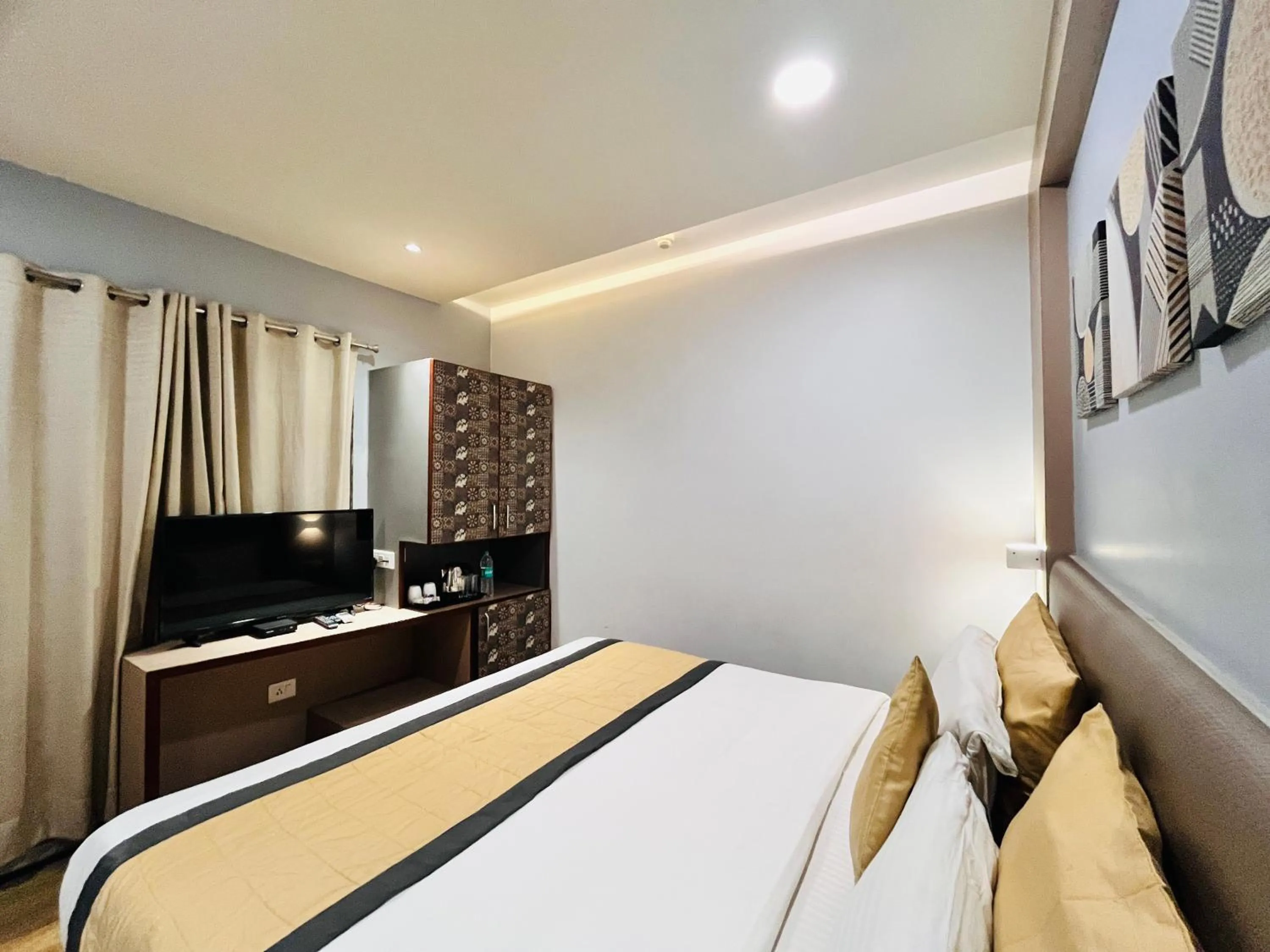 Bed in Western Blu INN