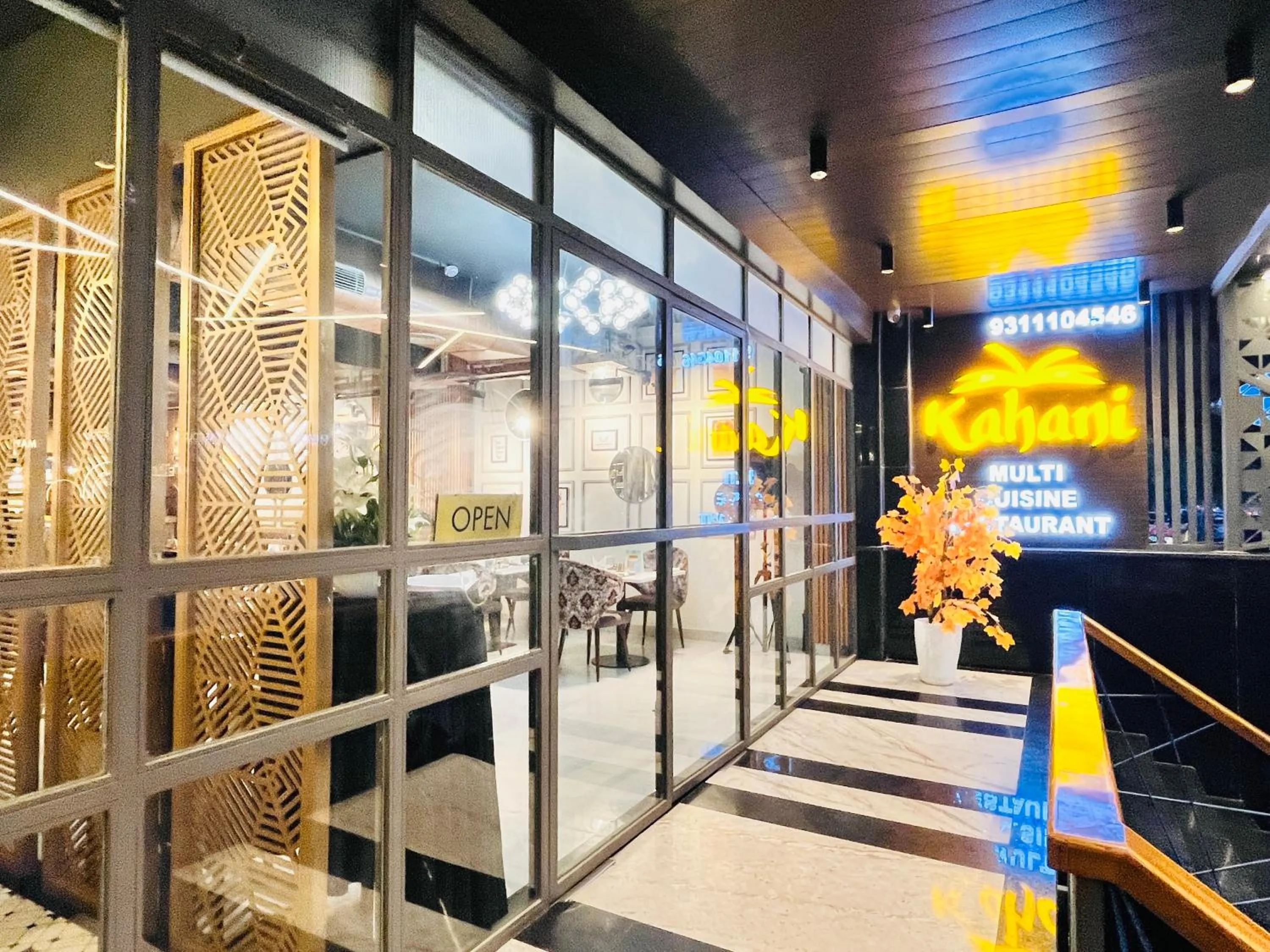 Restaurant/places to eat in Western Blu INN