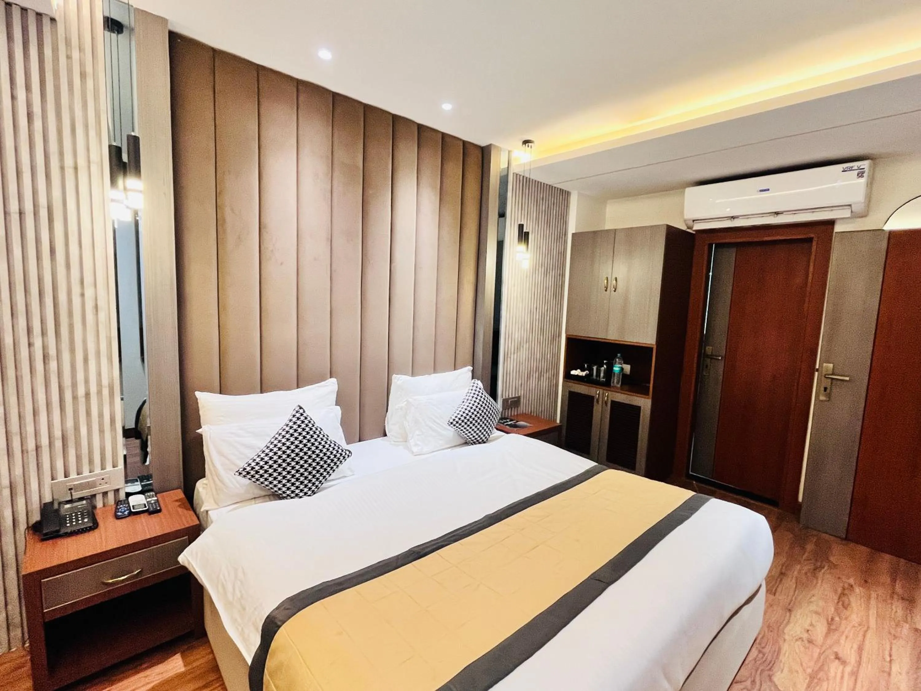 Bed in Western Blu INN