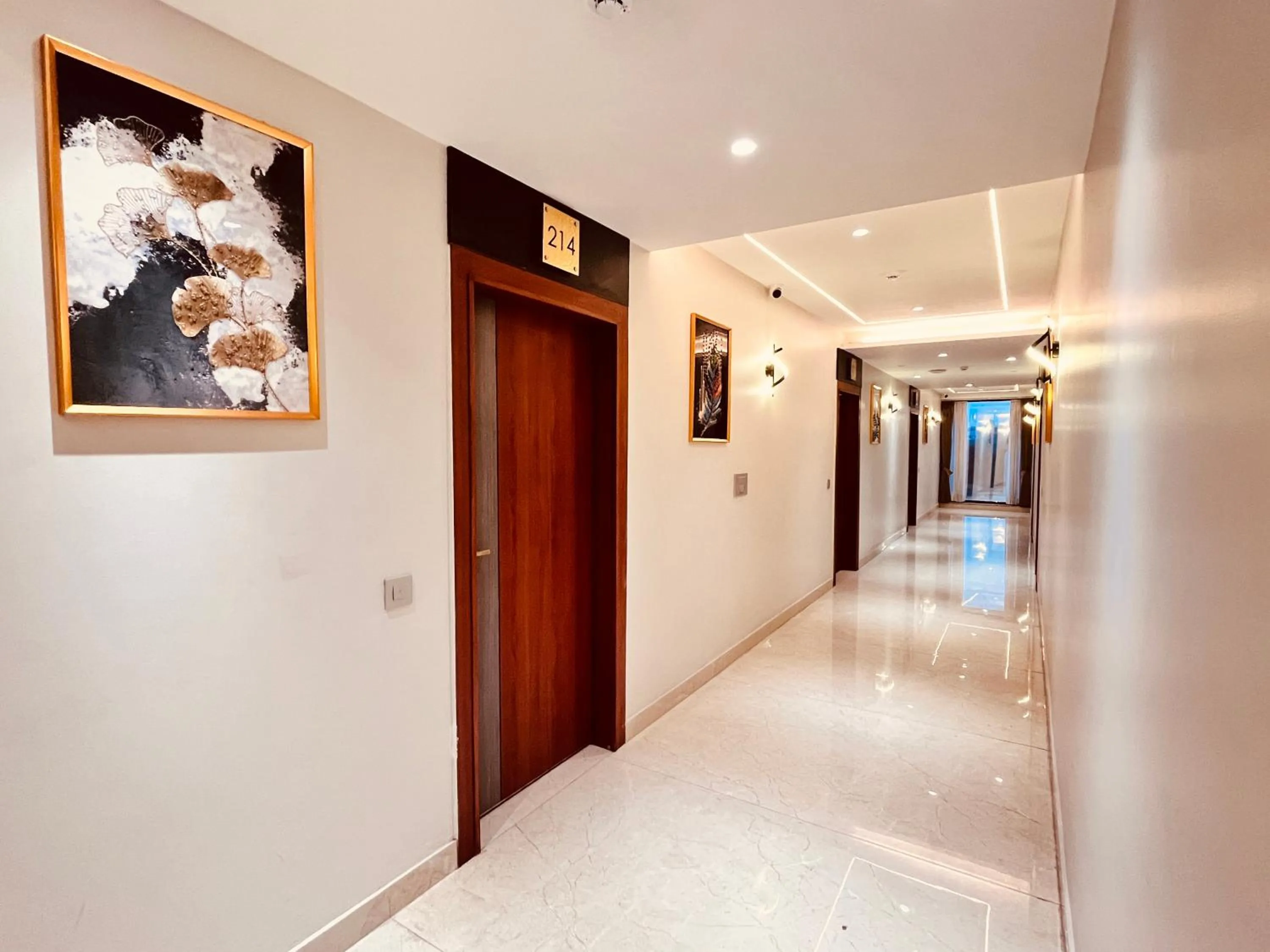 Property building, Bed in Western Blu INN