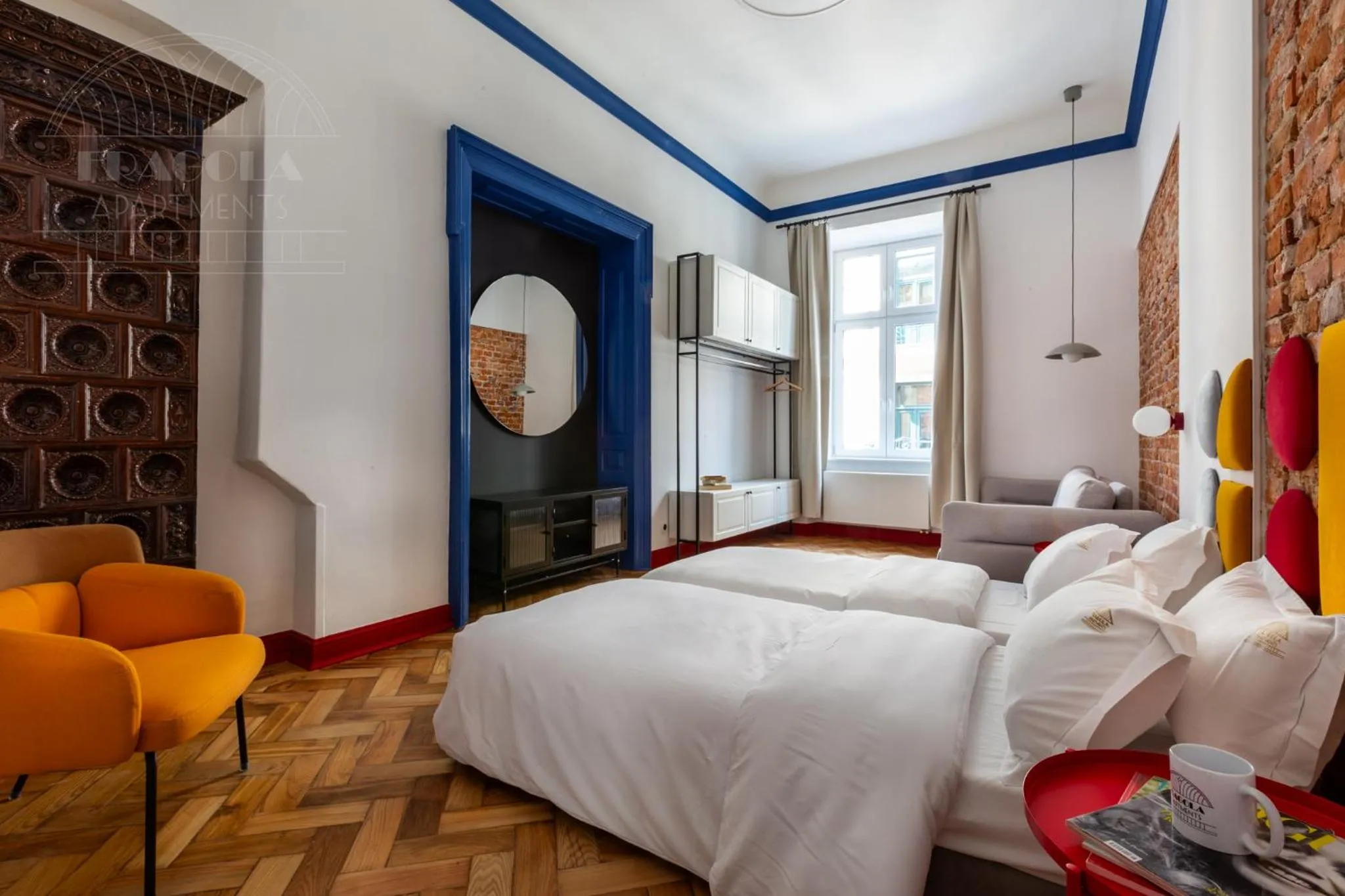 Bed in Spacious City Center Family Apartments