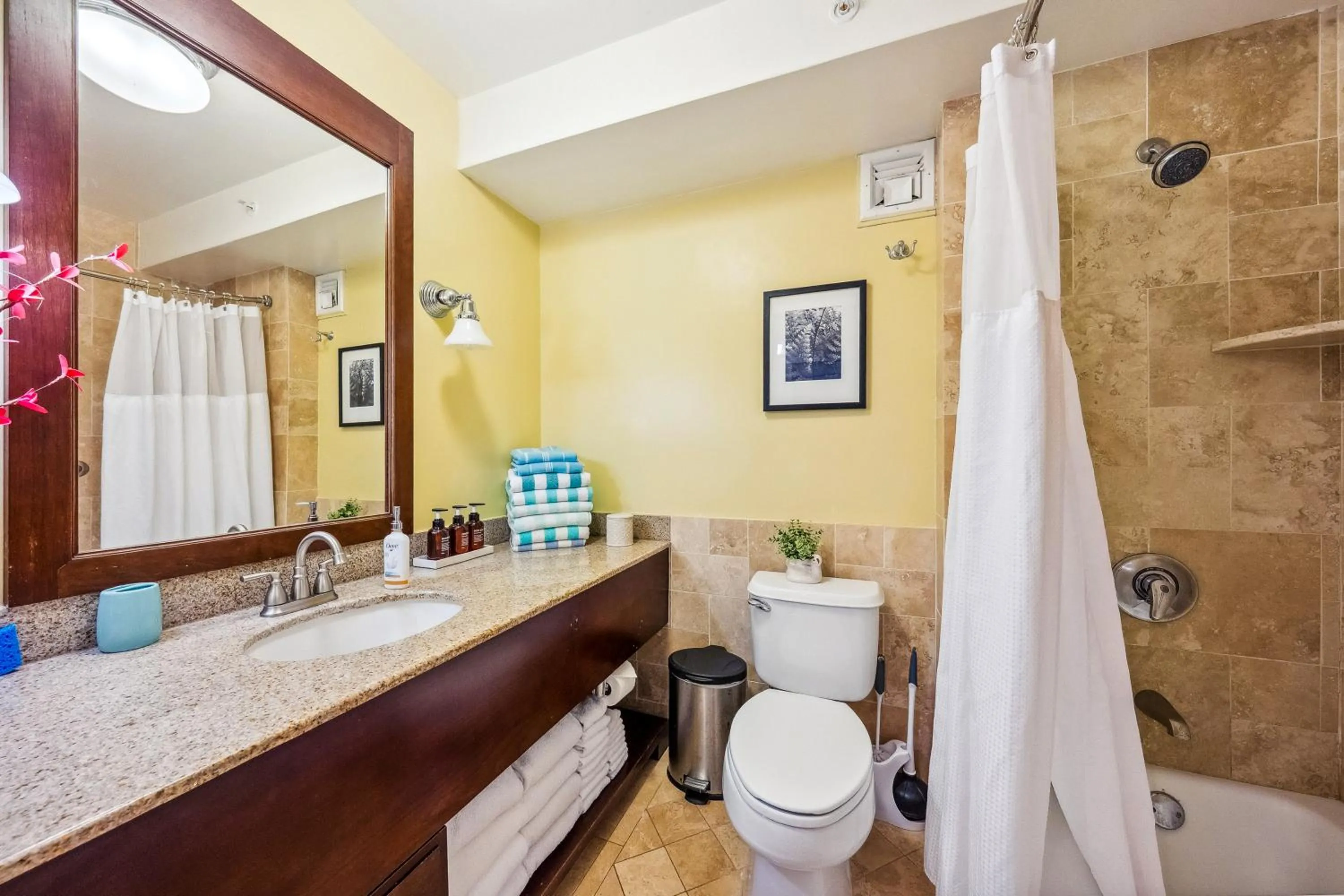 2417 at Oceanfront Resort Lihue Kauai Beach Drive Private Condo