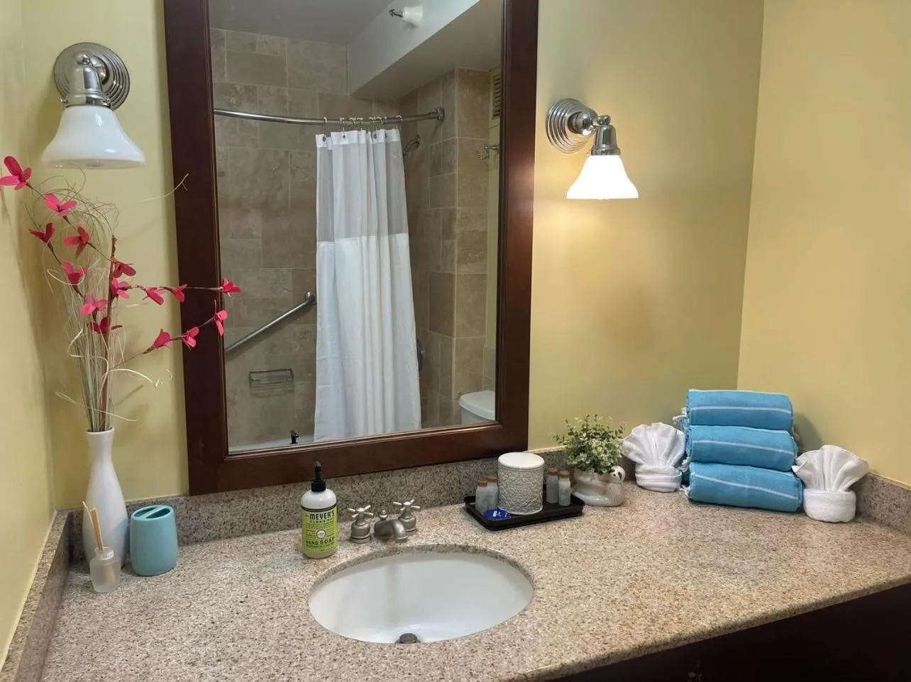 2417 at Oceanfront Resort Lihue Kauai Beach Drive Private Condo