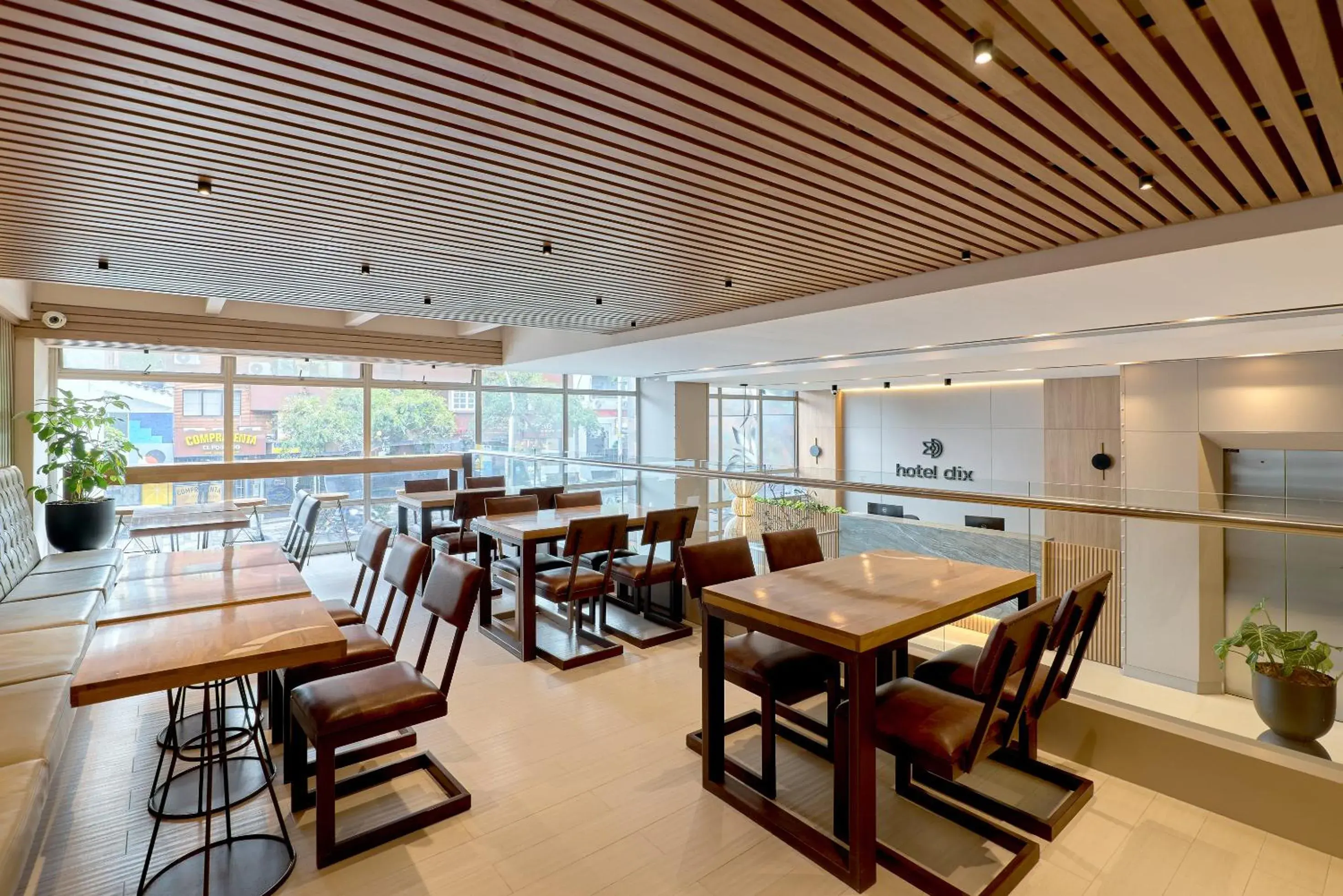 Restaurant/places to eat in Hotel Dix Restaurant/places to eat in Hotel Dix