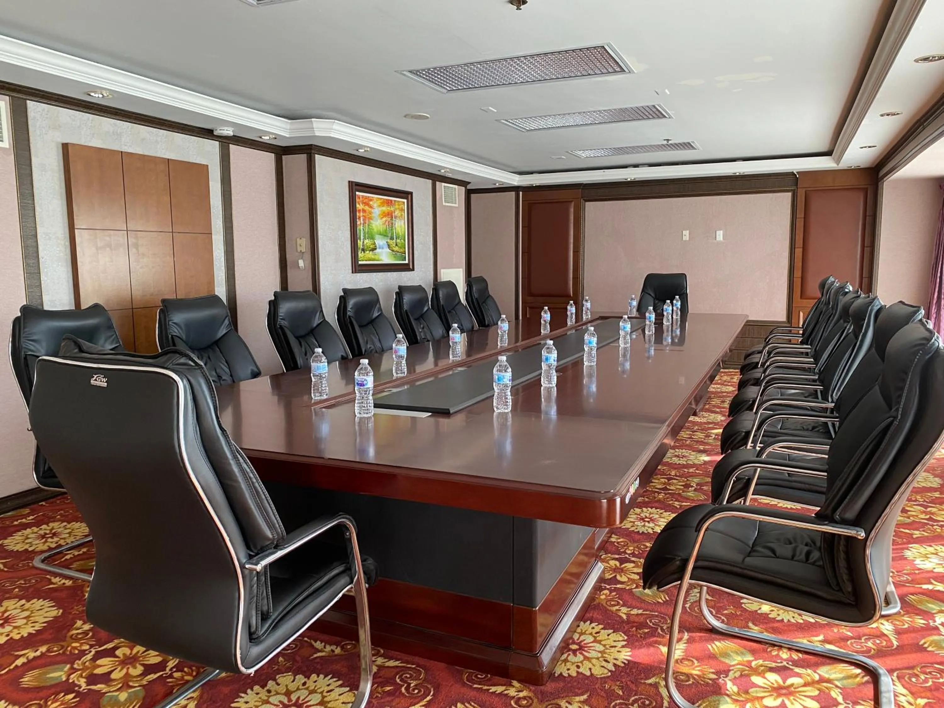 Meeting/conference room in LA Crystal Hotel -Los Angeles-Long Beach Area