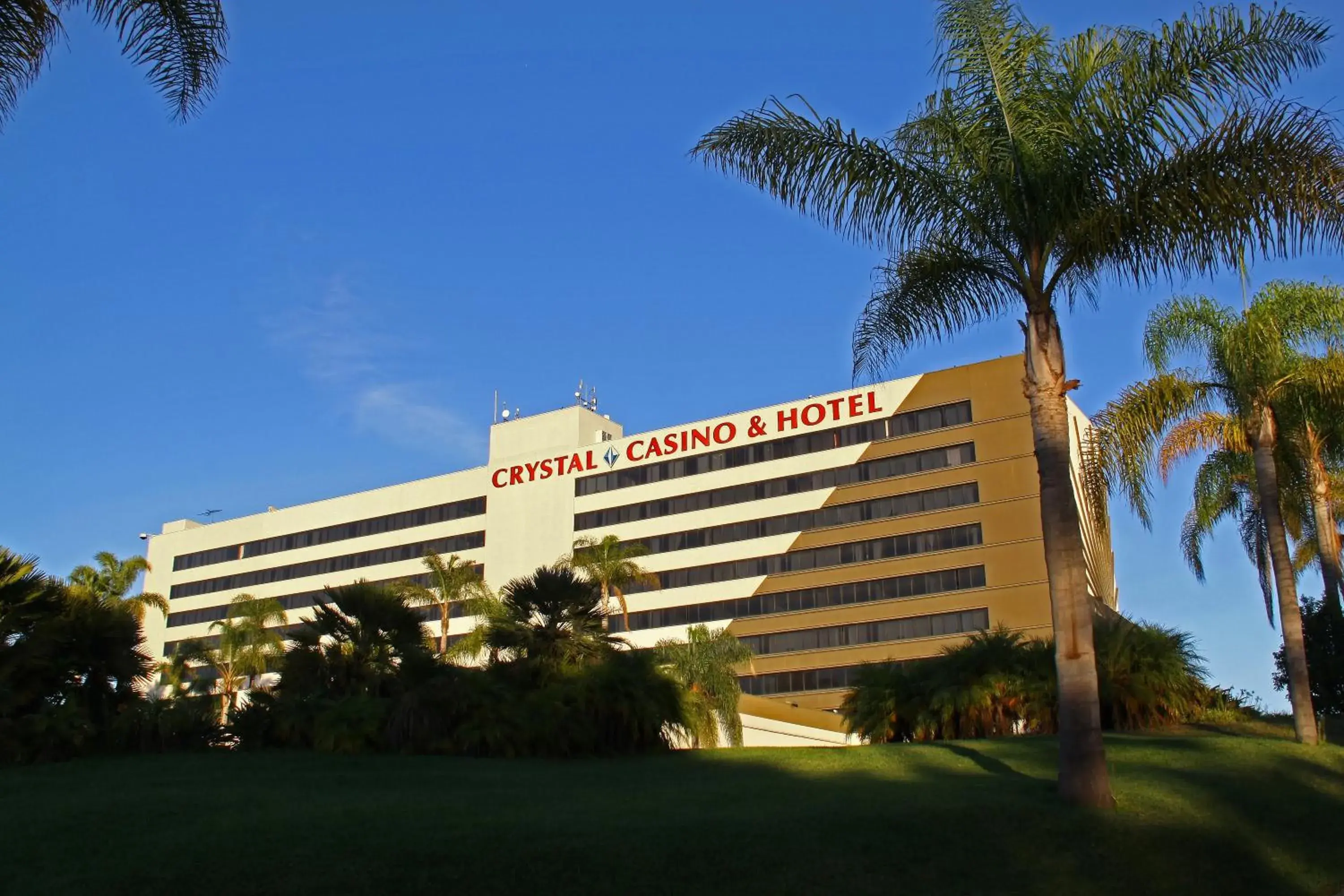 Property building in LA Crystal Hotel -Los Angeles-Long Beach Area