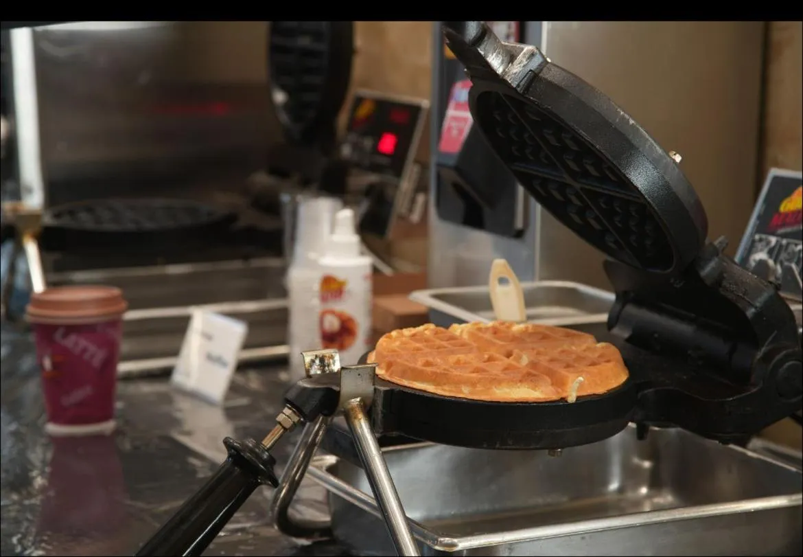 Breakfast in LA Crystal Hotel -Los Angeles-Long Beach Area