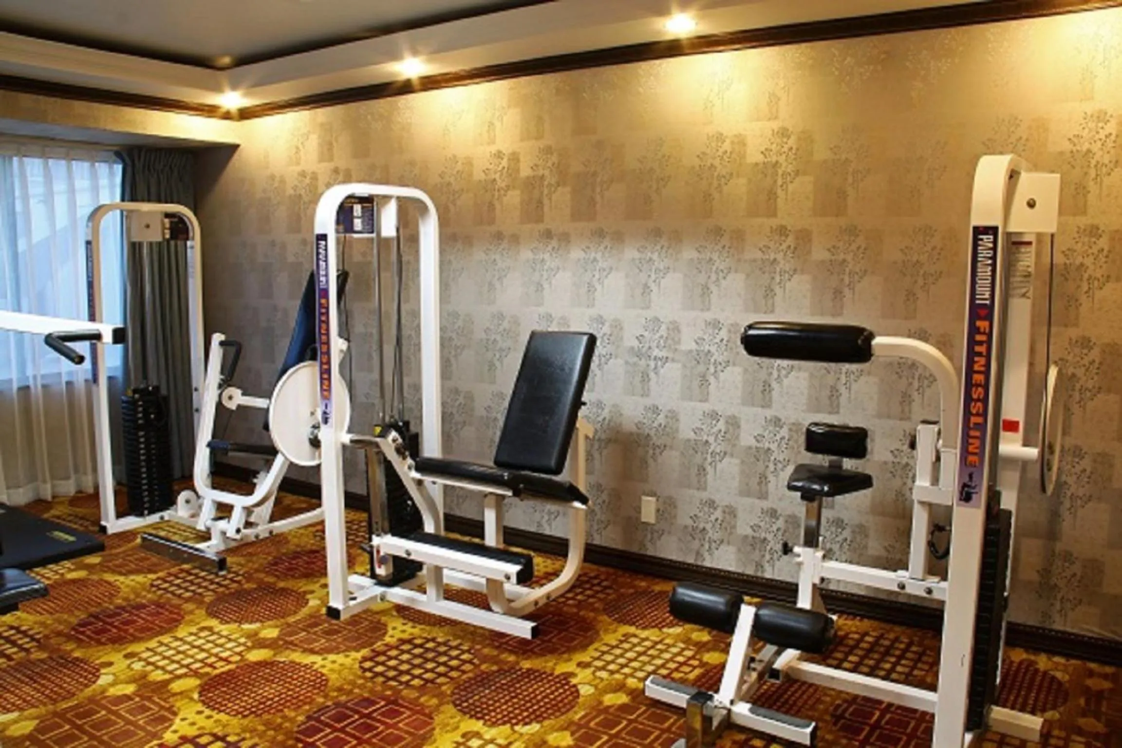 Fitness centre/facilities in LA Crystal Hotel -Los Angeles-Long Beach Area