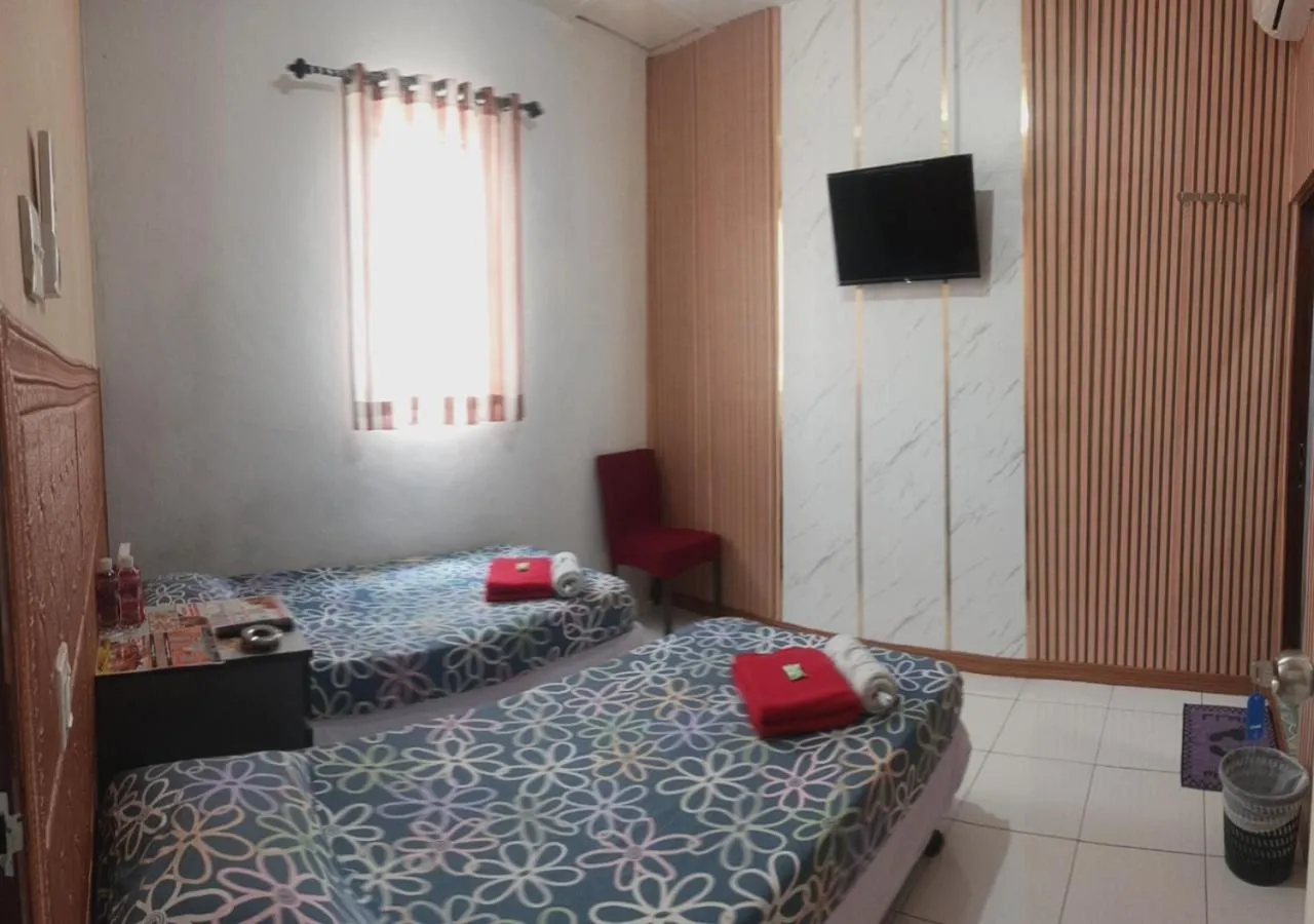 Bathroom, Bed in BOTANIA HOMESTAY BATAM