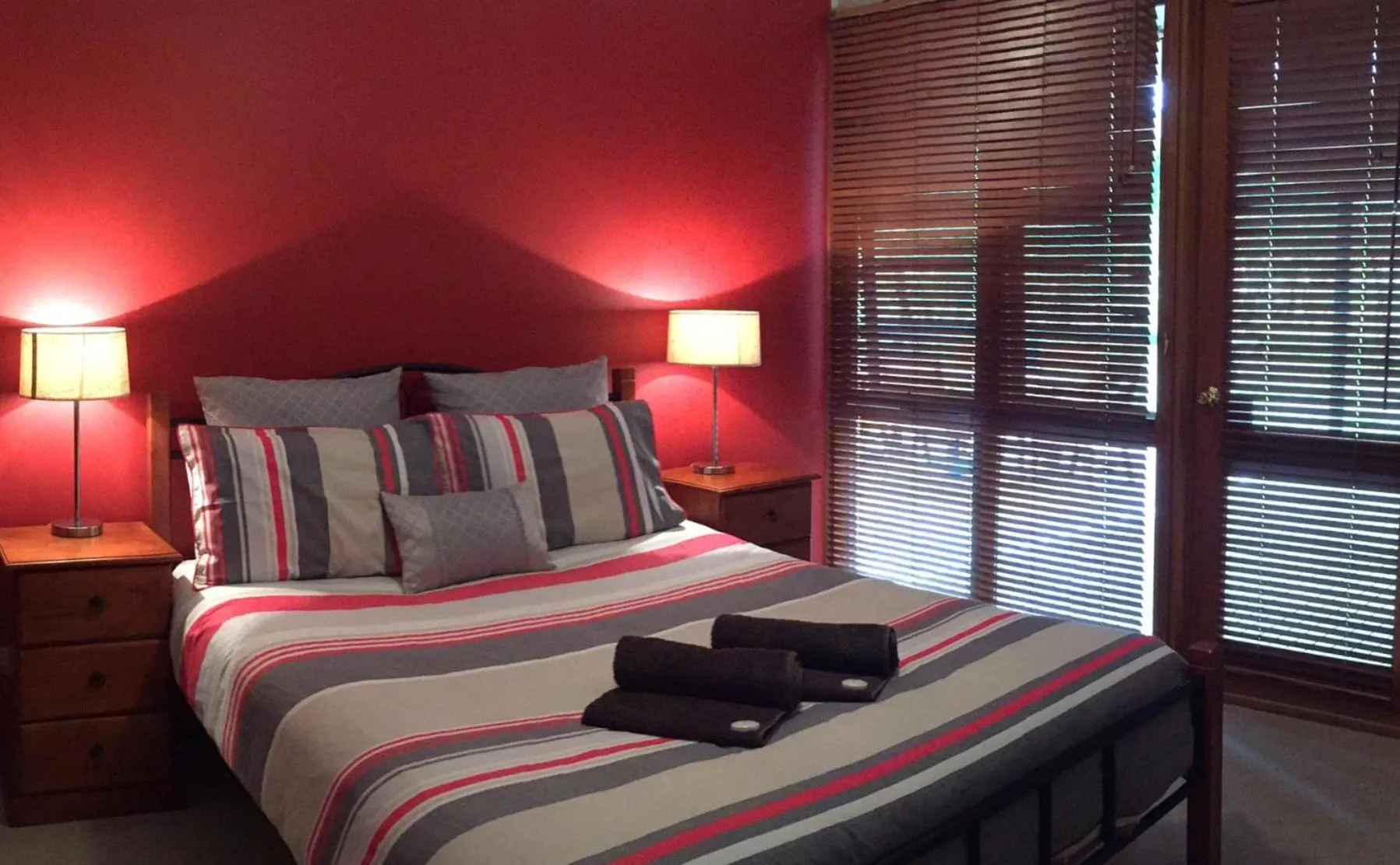 Bed in Friends at McLaren Vale