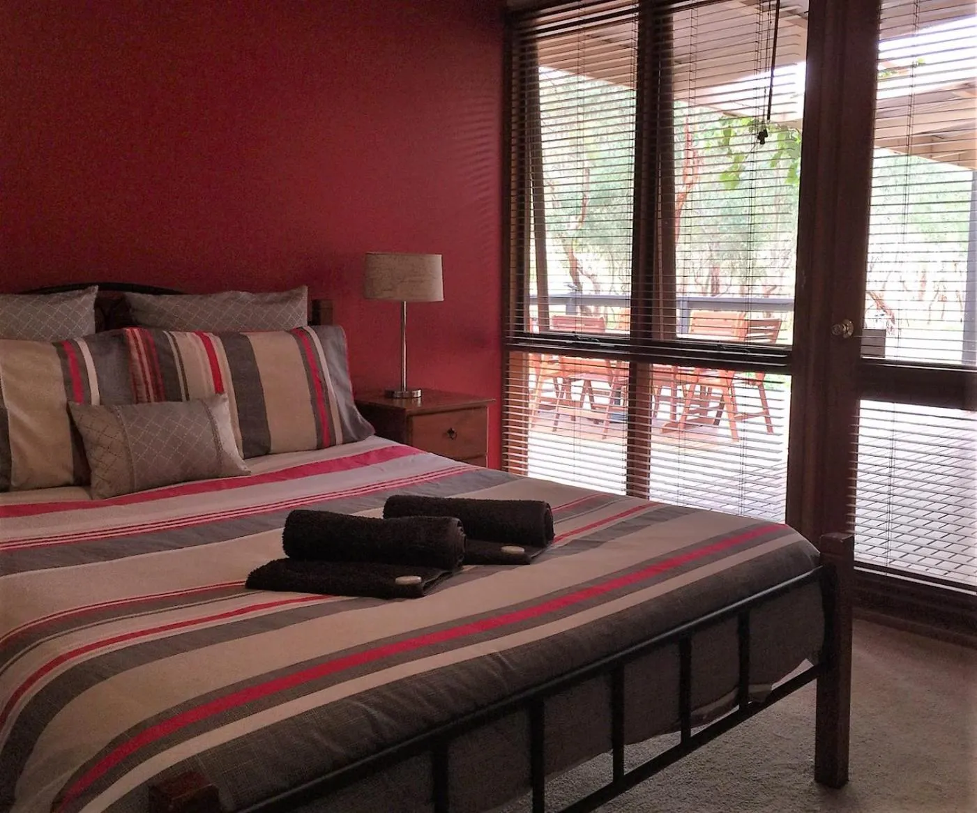 Bed in Friends at McLaren Vale